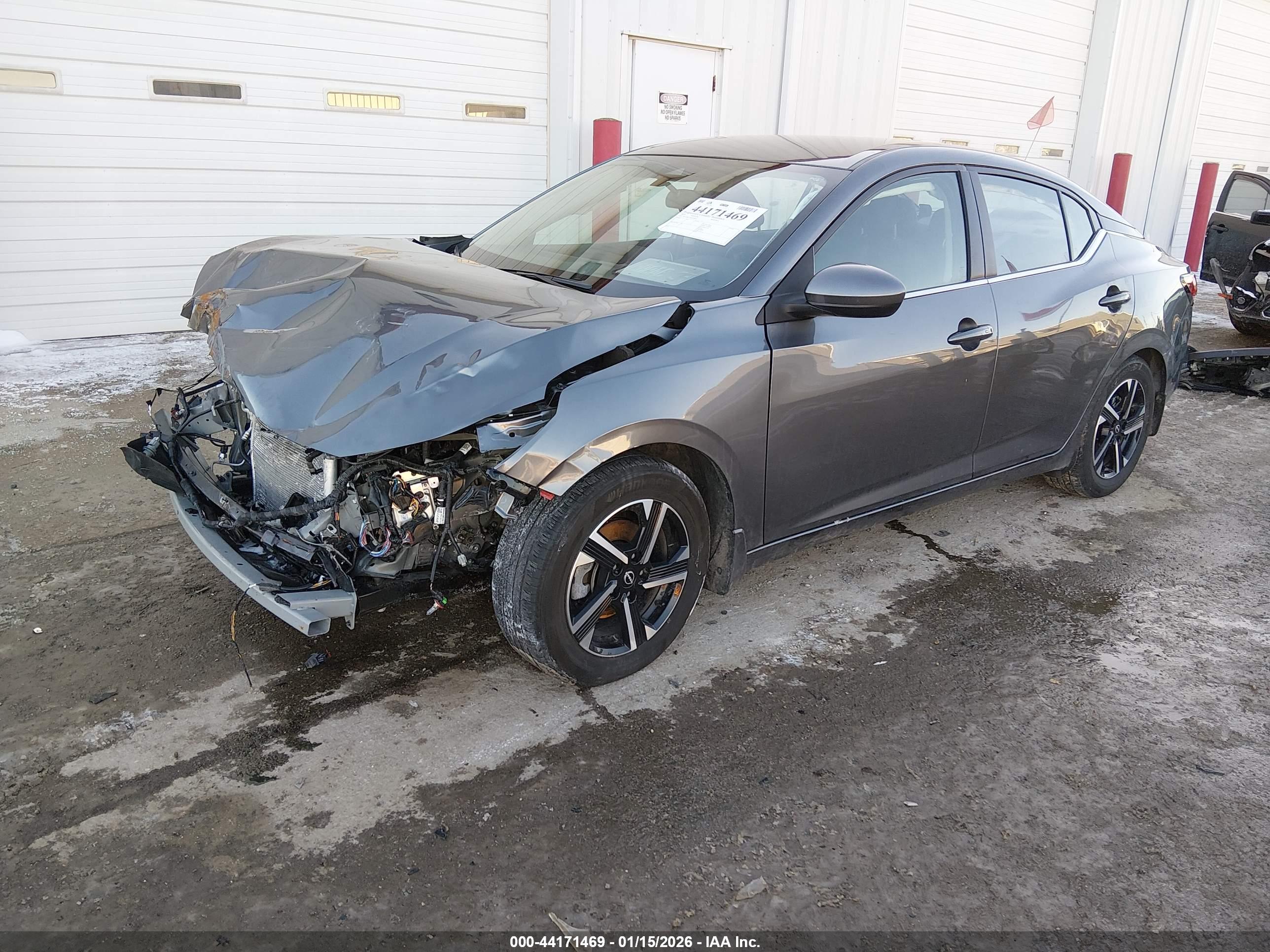 NISSAN SENTRA image 2