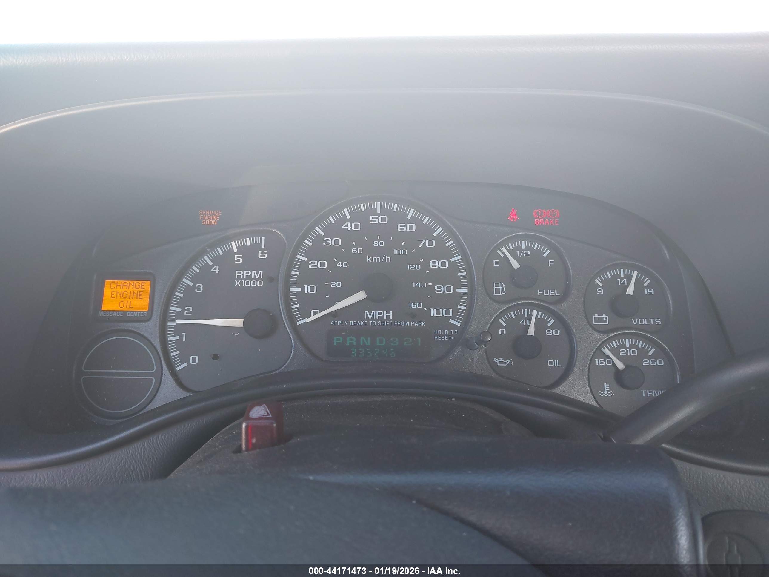 CHEVROLET SILVERADO image 7