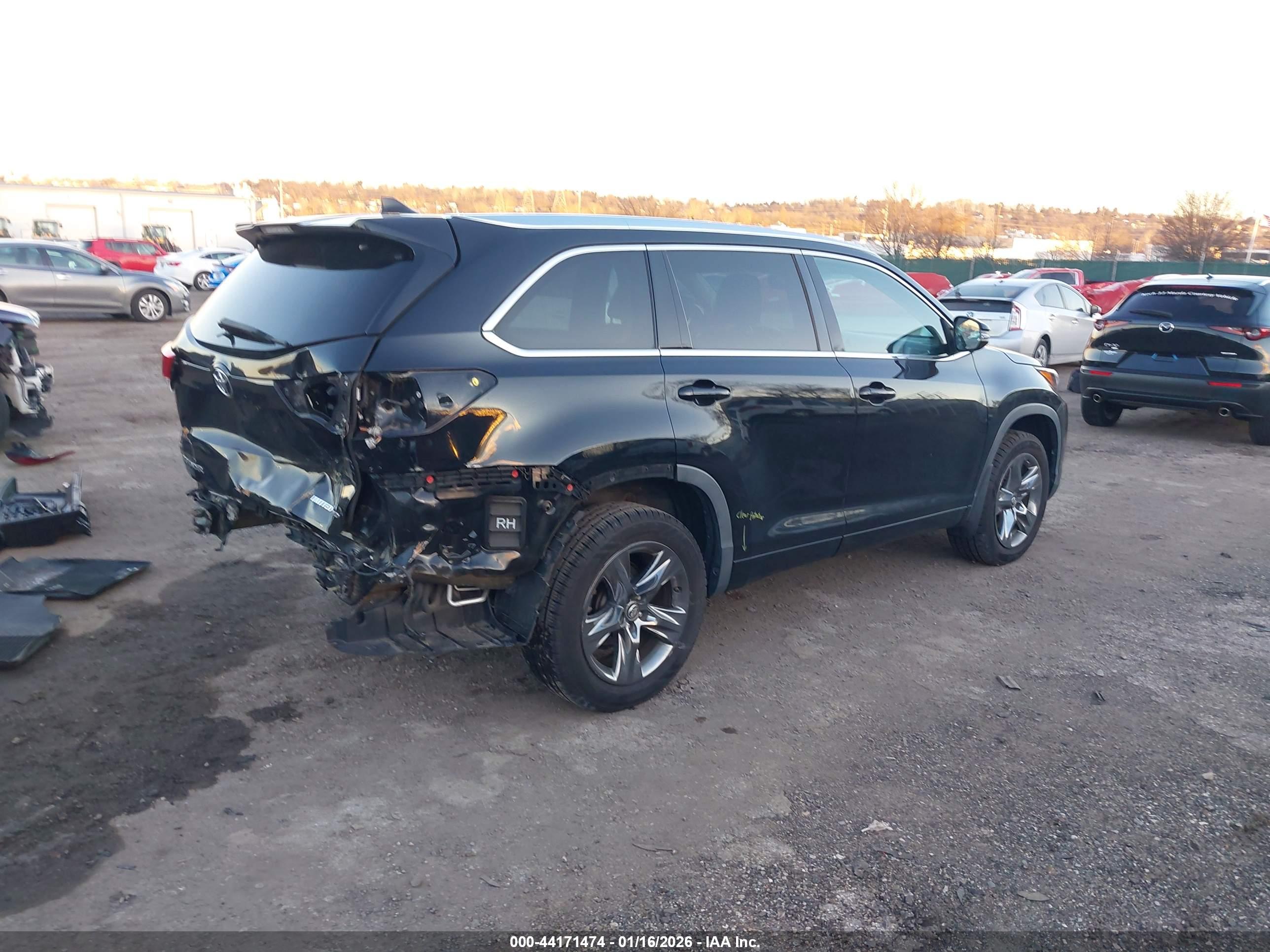 TOYOTA HIGHLANDER image 4