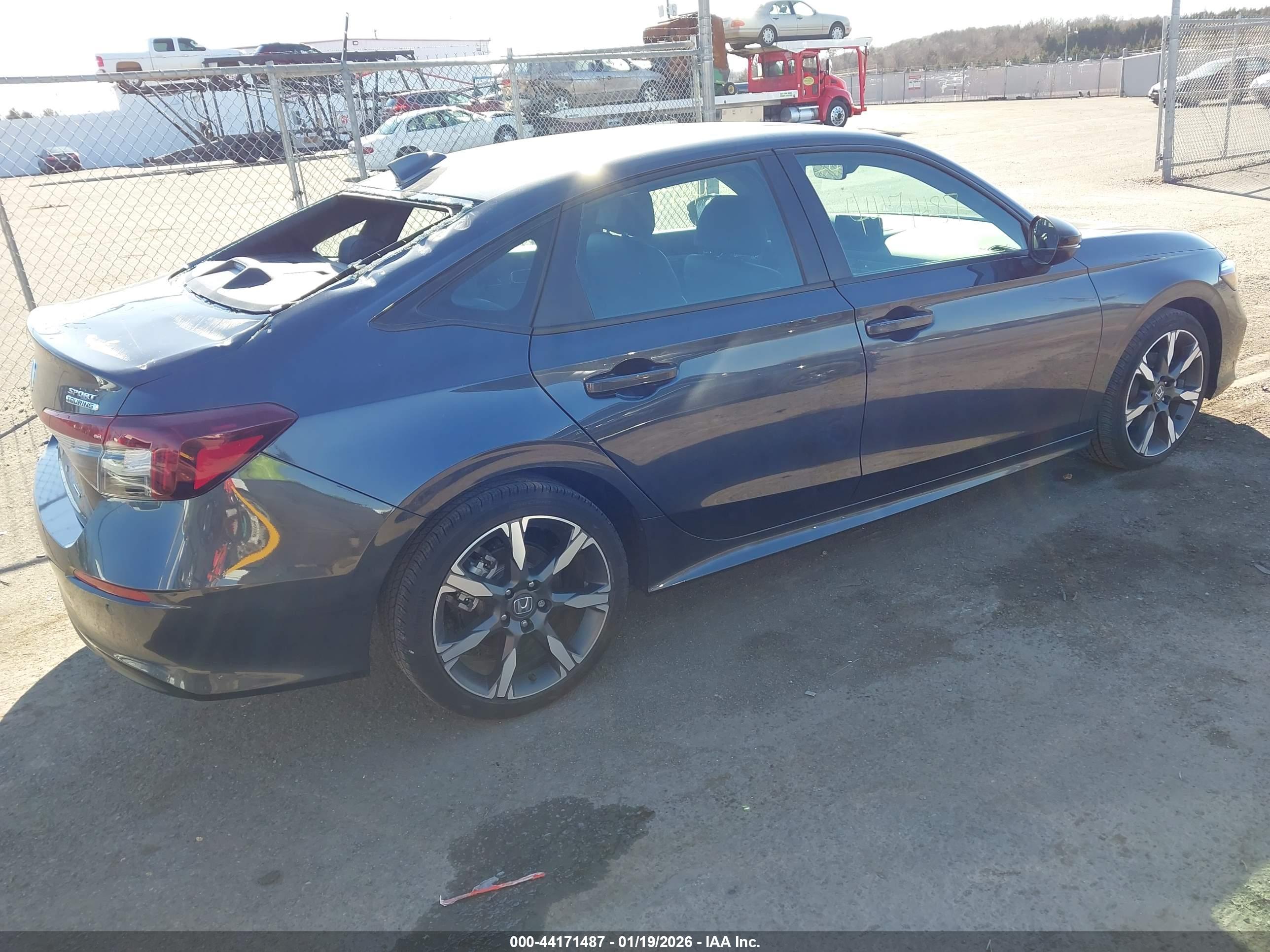 HONDA CIVIC image 4