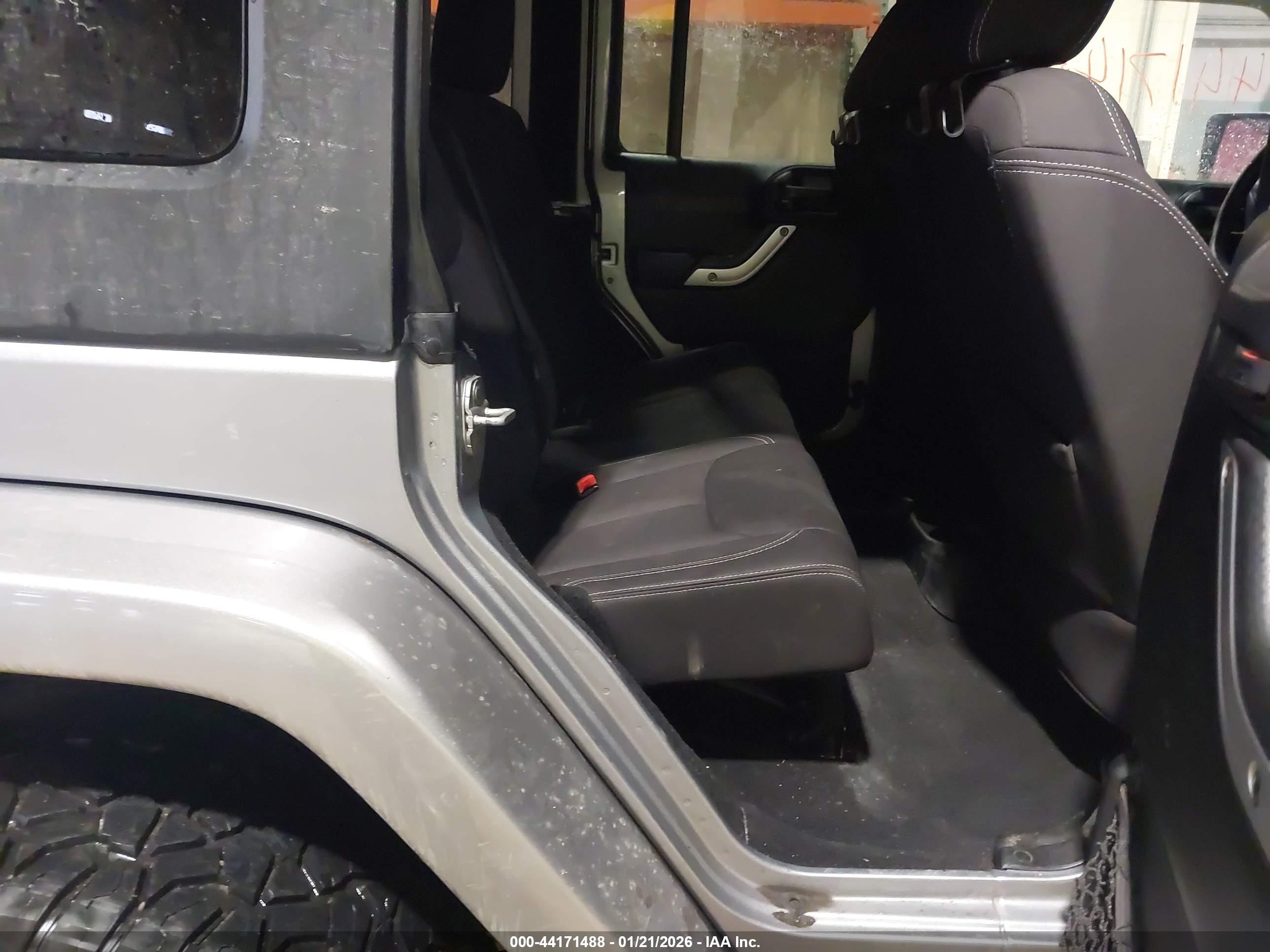 JEEP WRANGLER image 8