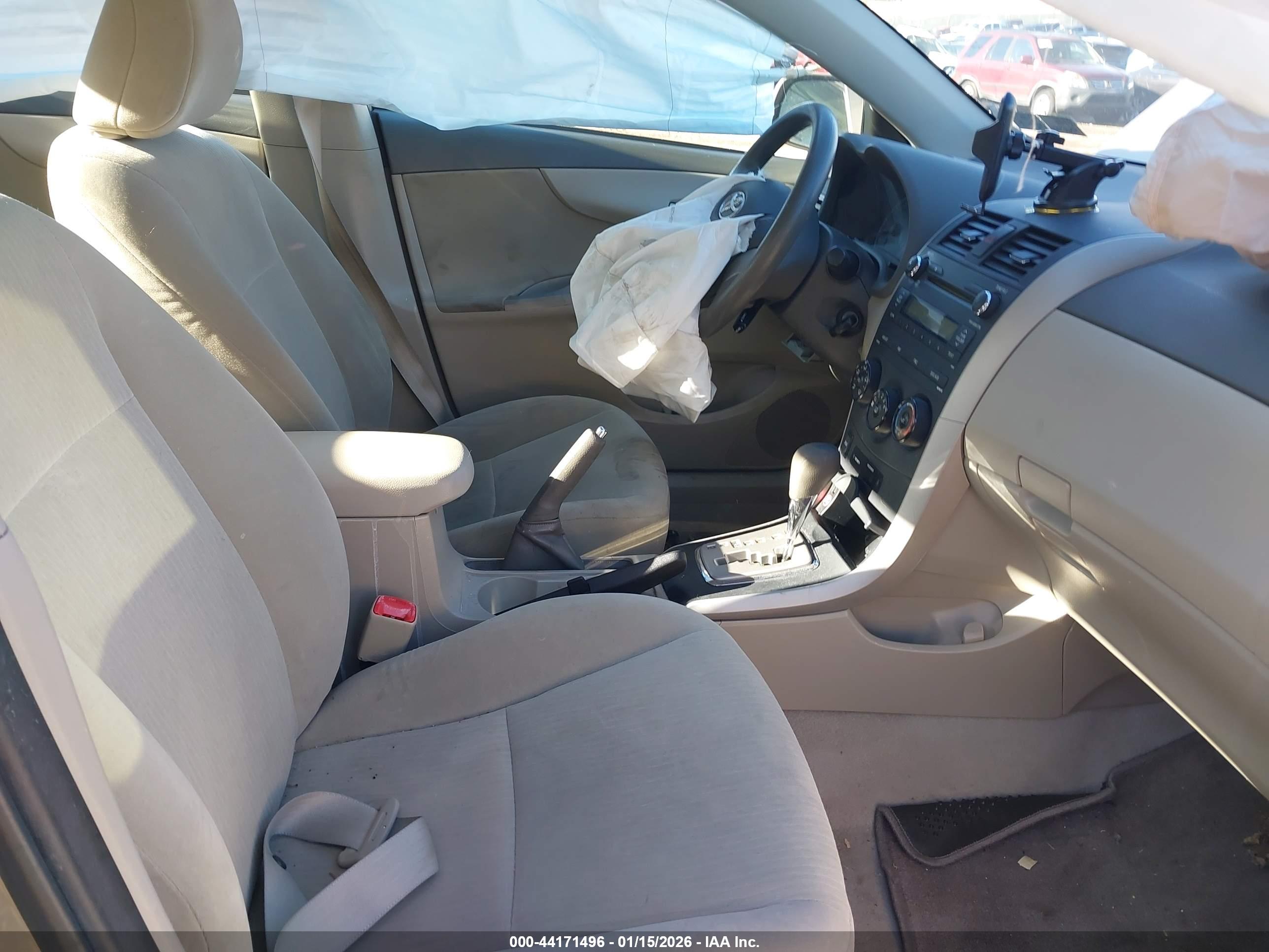 TOYOTA COROLLA image 5