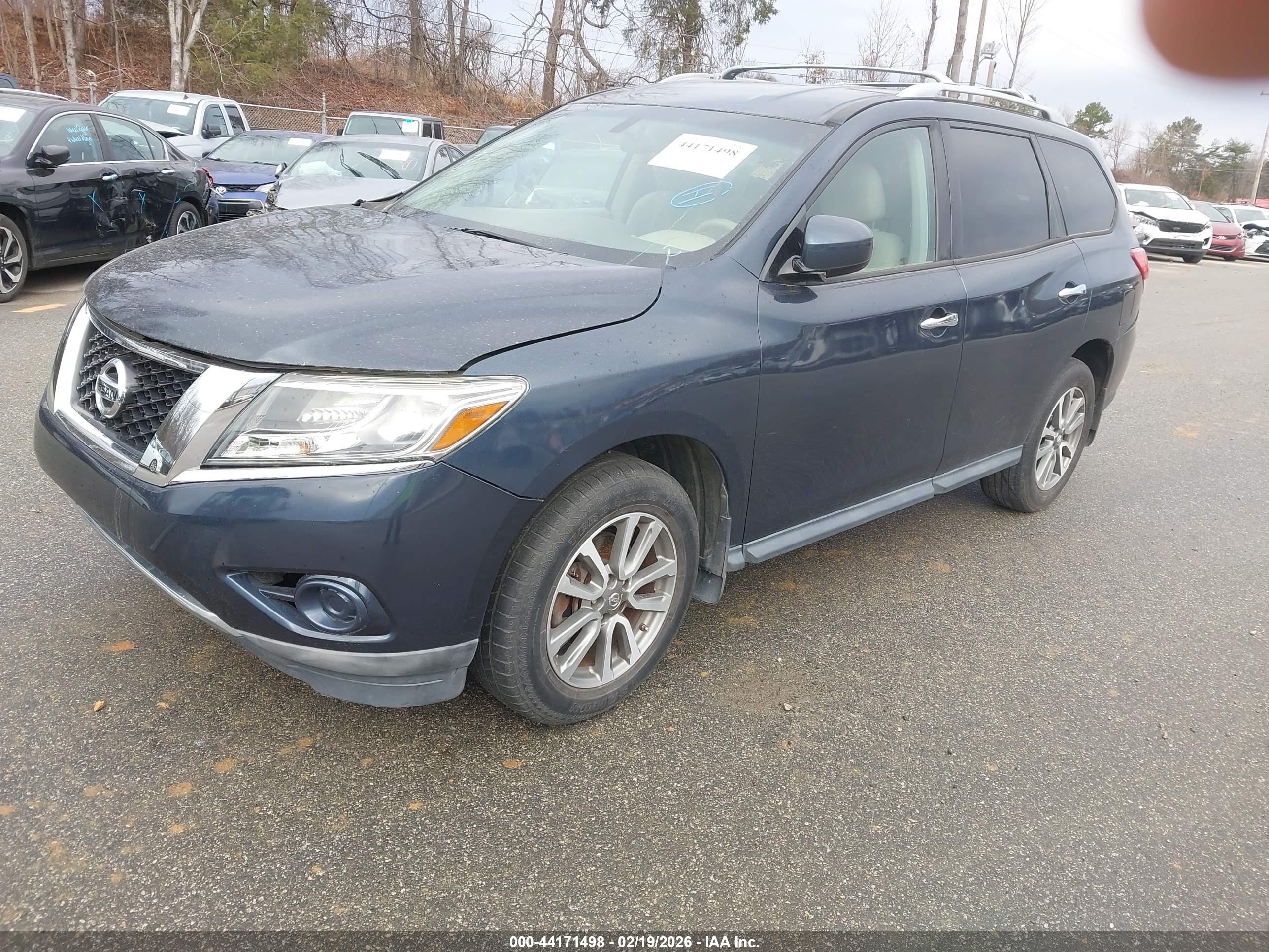 NISSAN PATHFINDER image 2