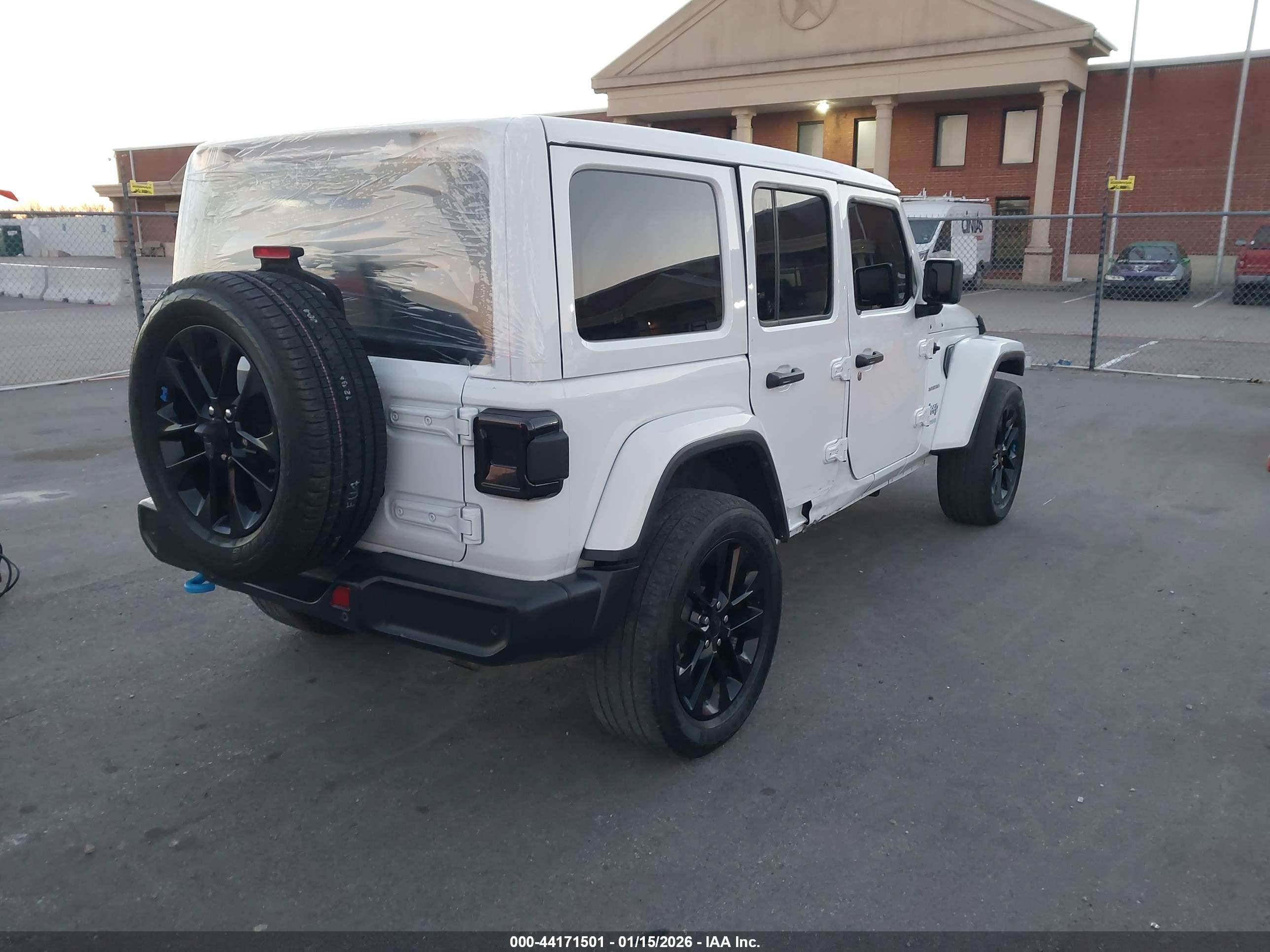 JEEP WRANGLER image 4