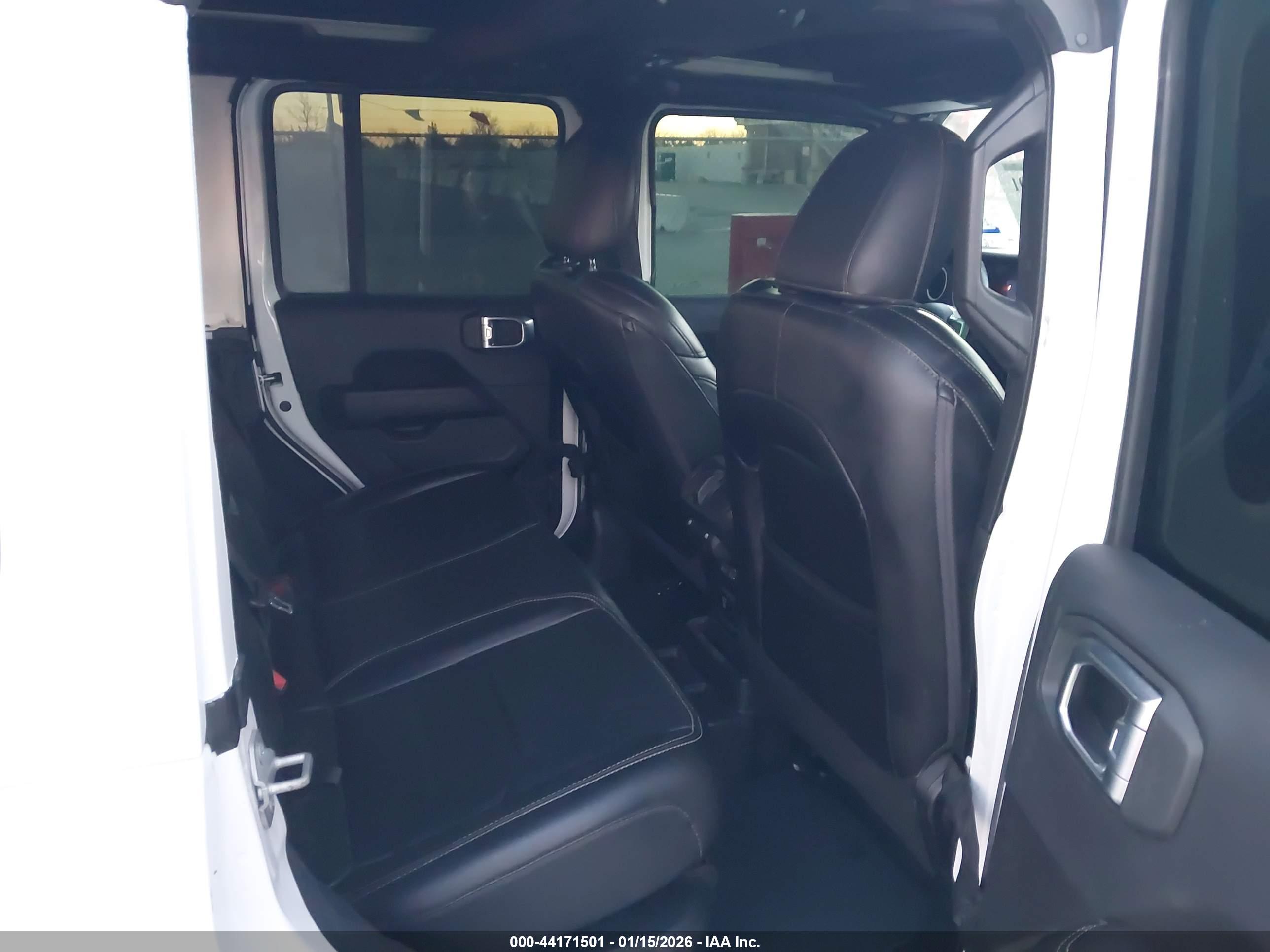 JEEP WRANGLER image 8
