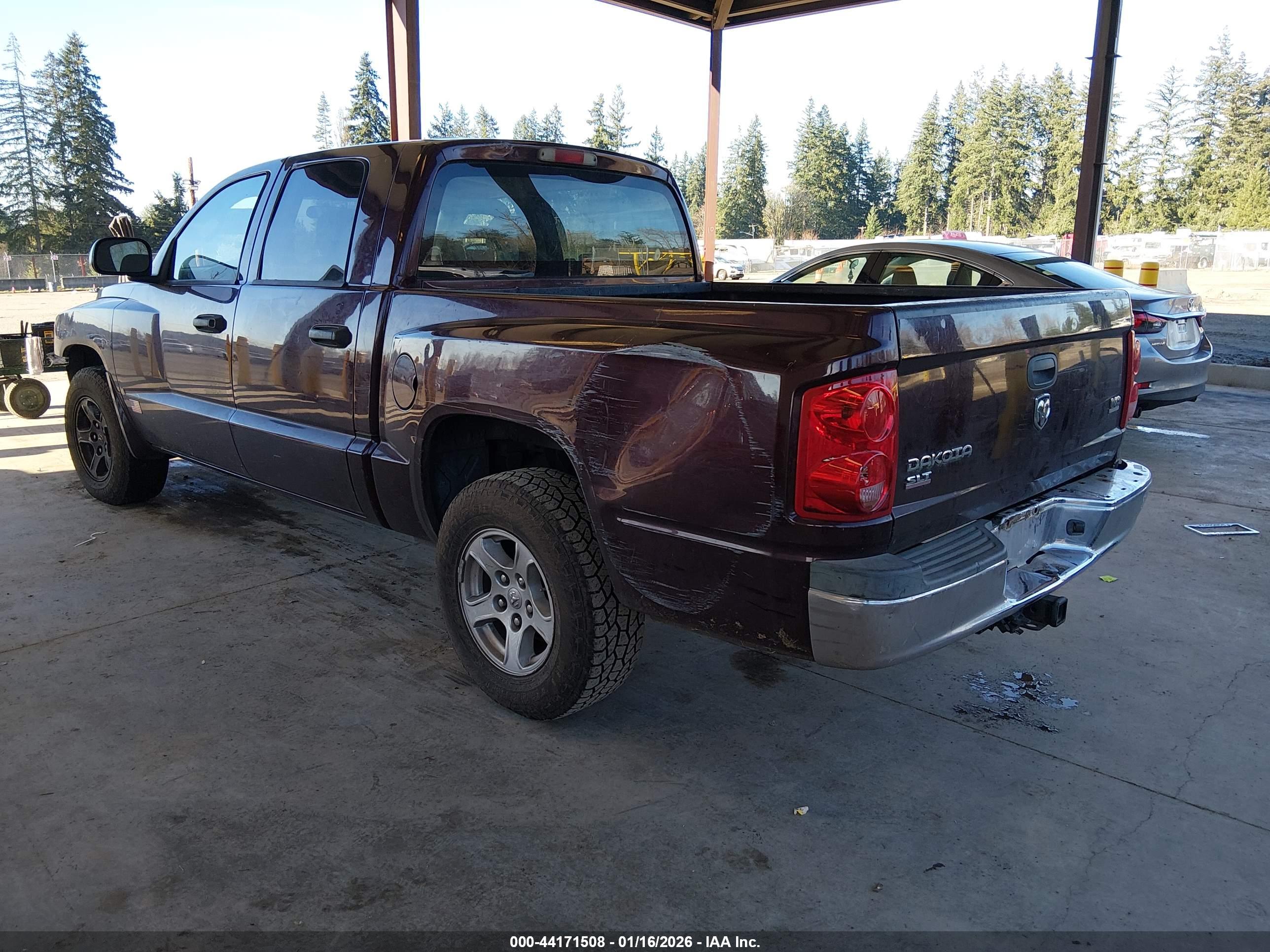 DODGE DAKOTA image 3