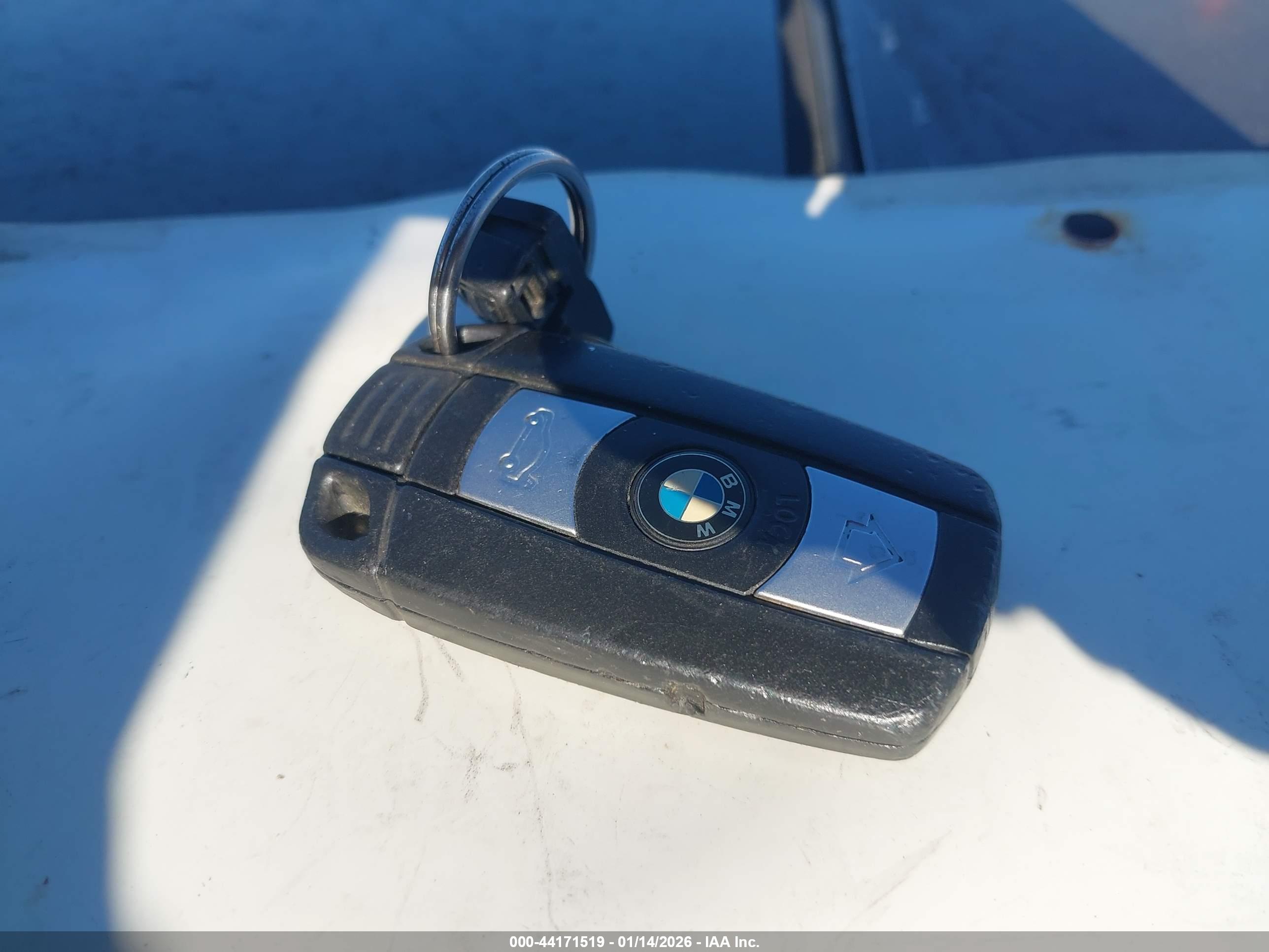 BMW 328I image 11