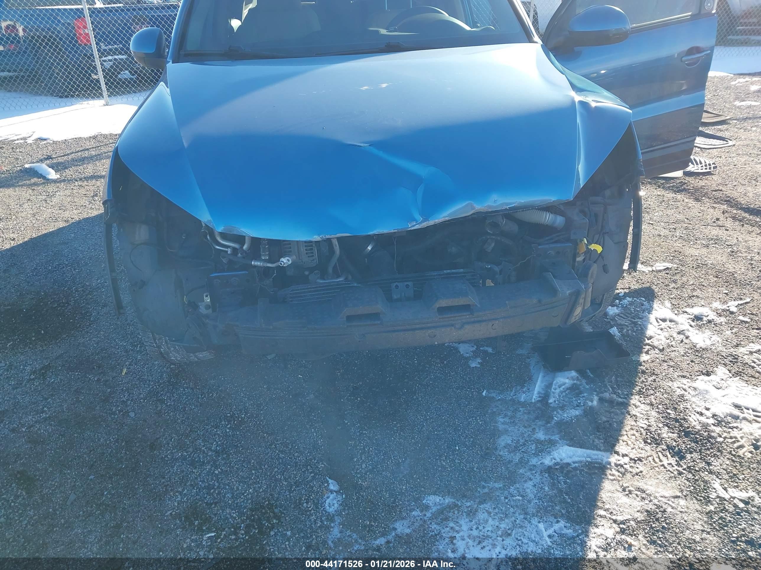 VOLKSWAGEN TIGUAN image 6
