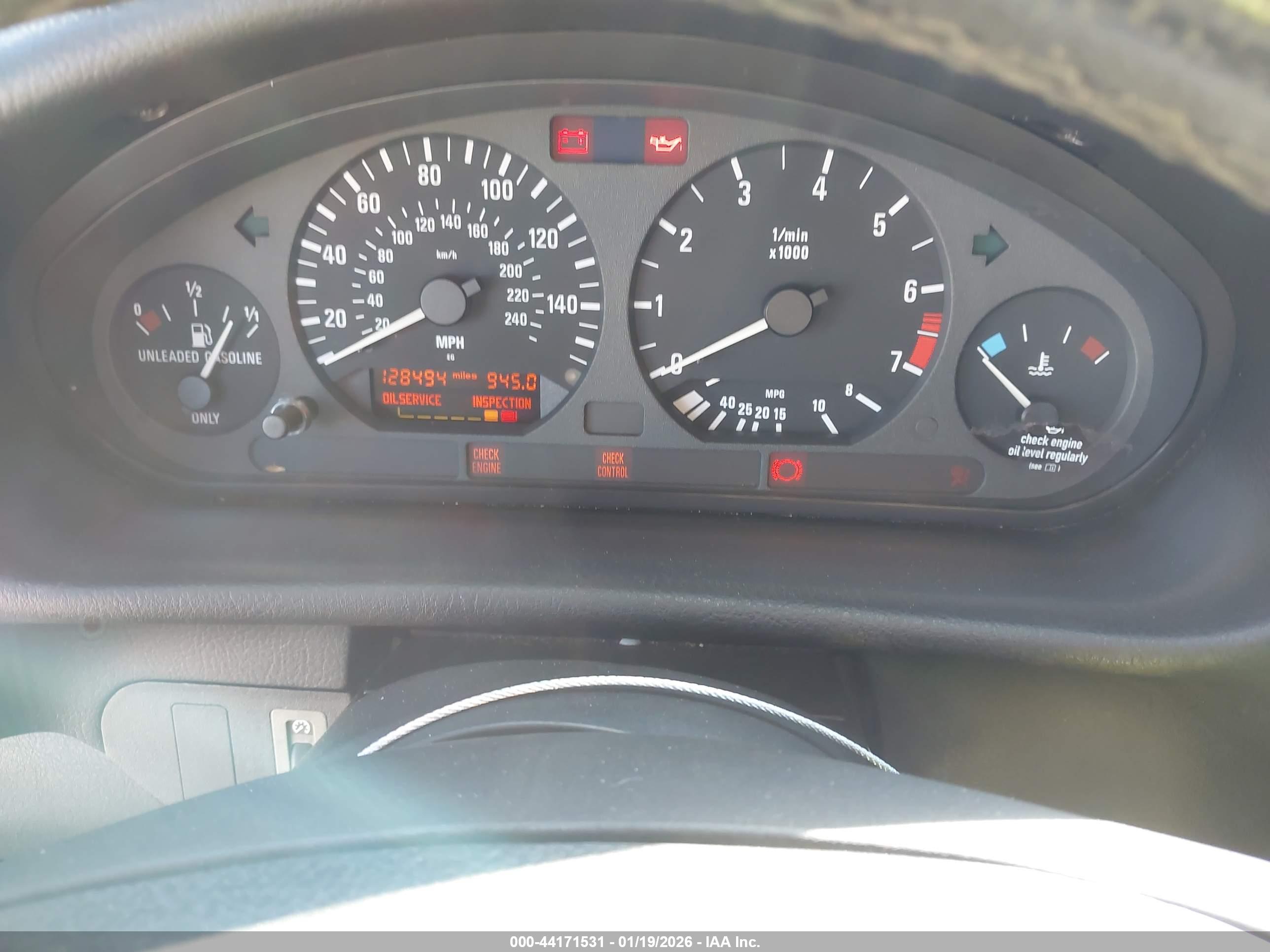 BMW 323IC image 7