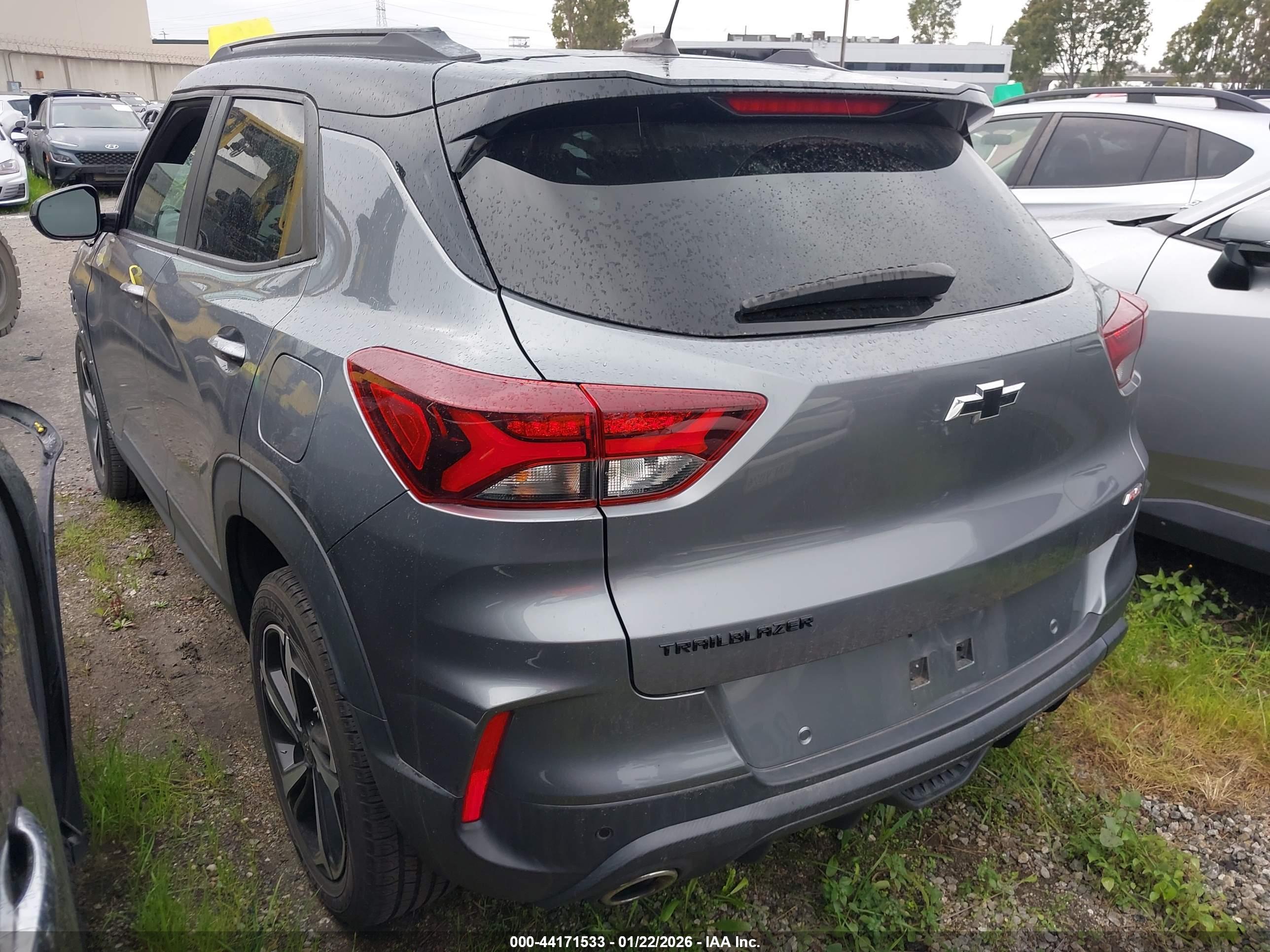 CHEVROLET TRAILBLAZER image 3