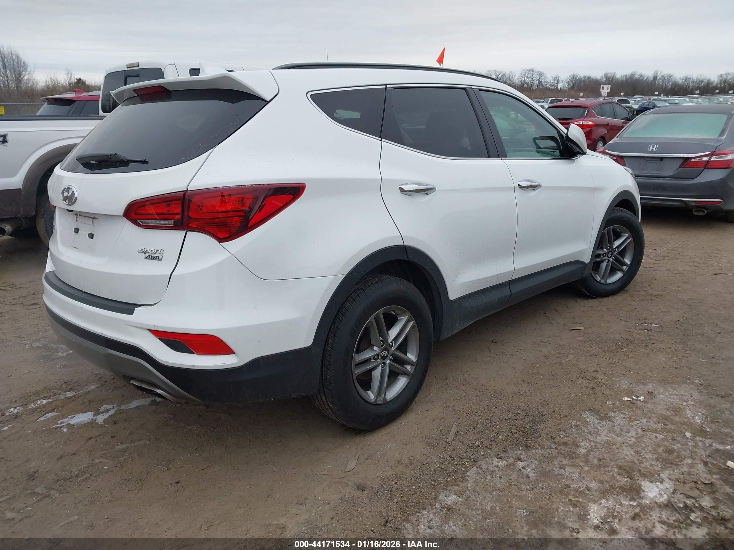 HYUNDAI SANTA image 4