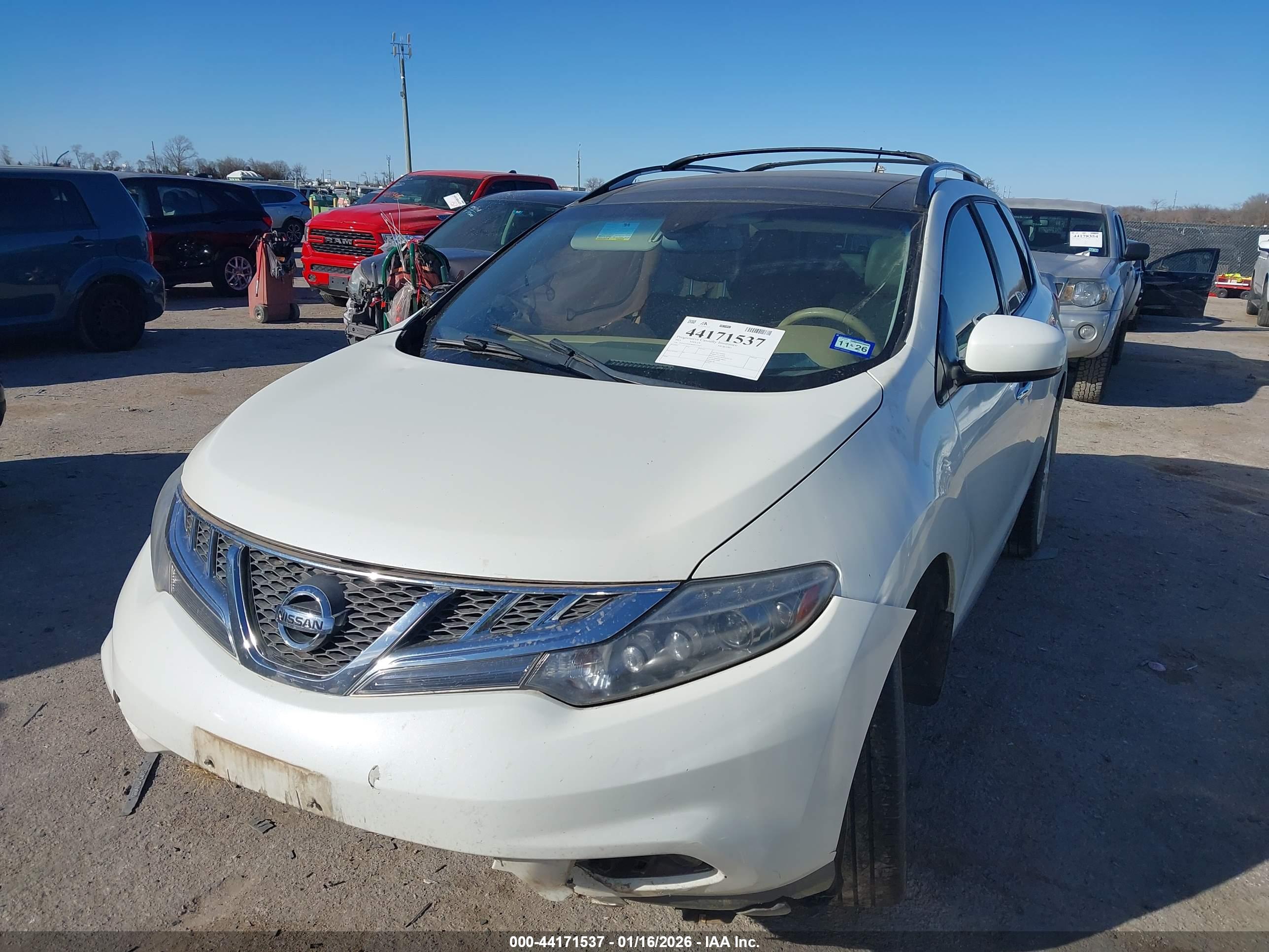 NISSAN MURANO image 2