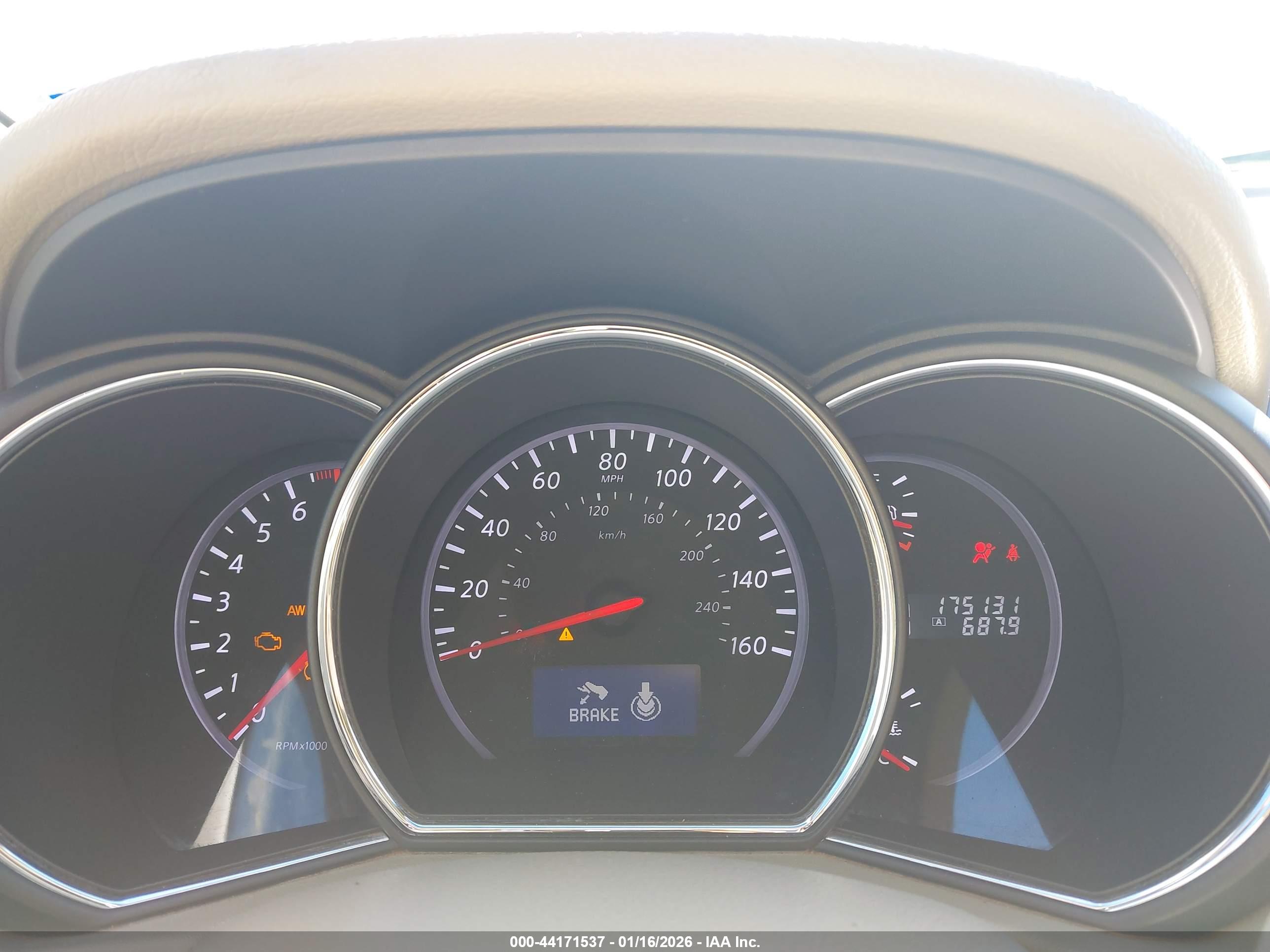 NISSAN MURANO image 7