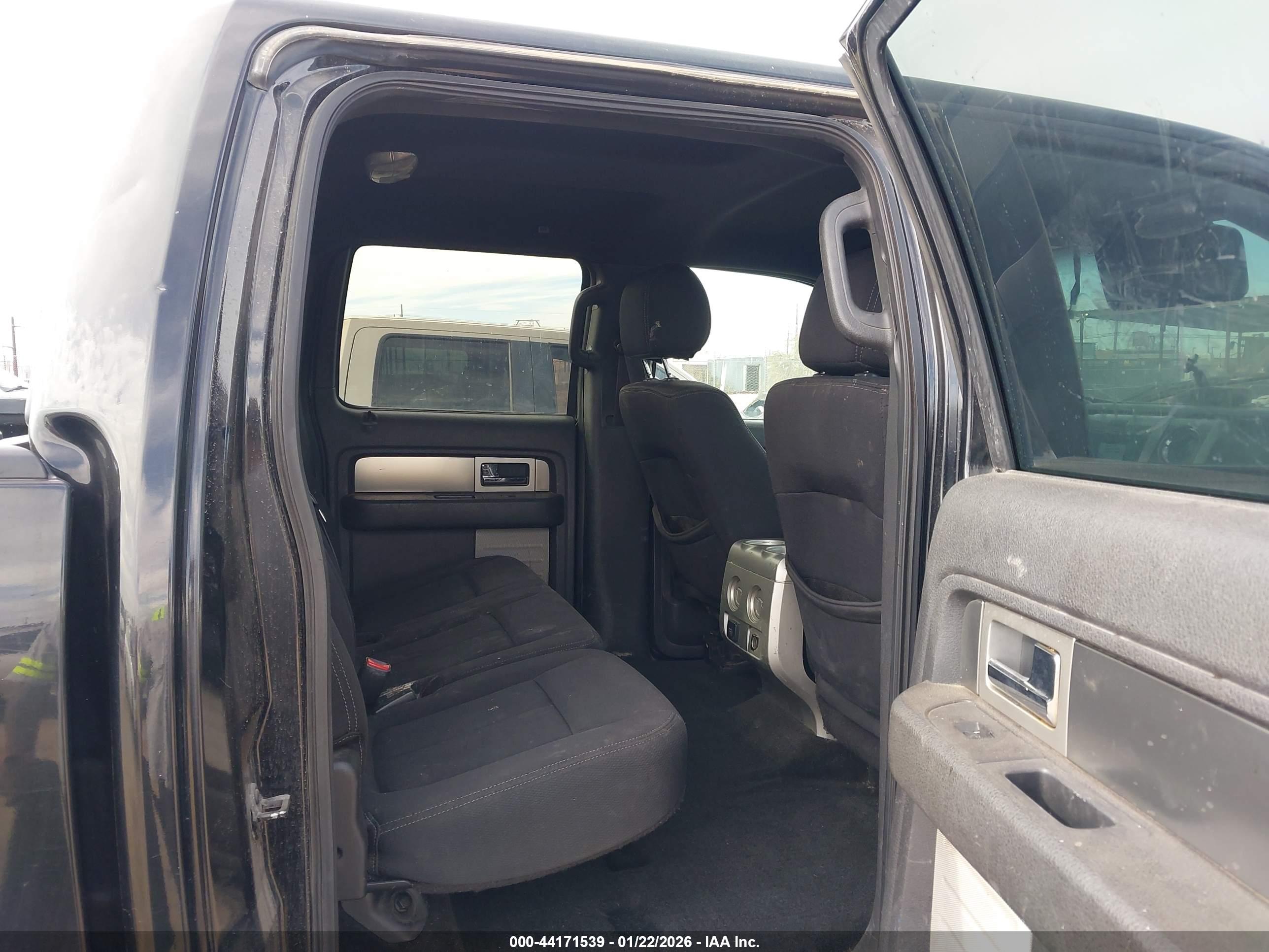 FORD F-150 image 8