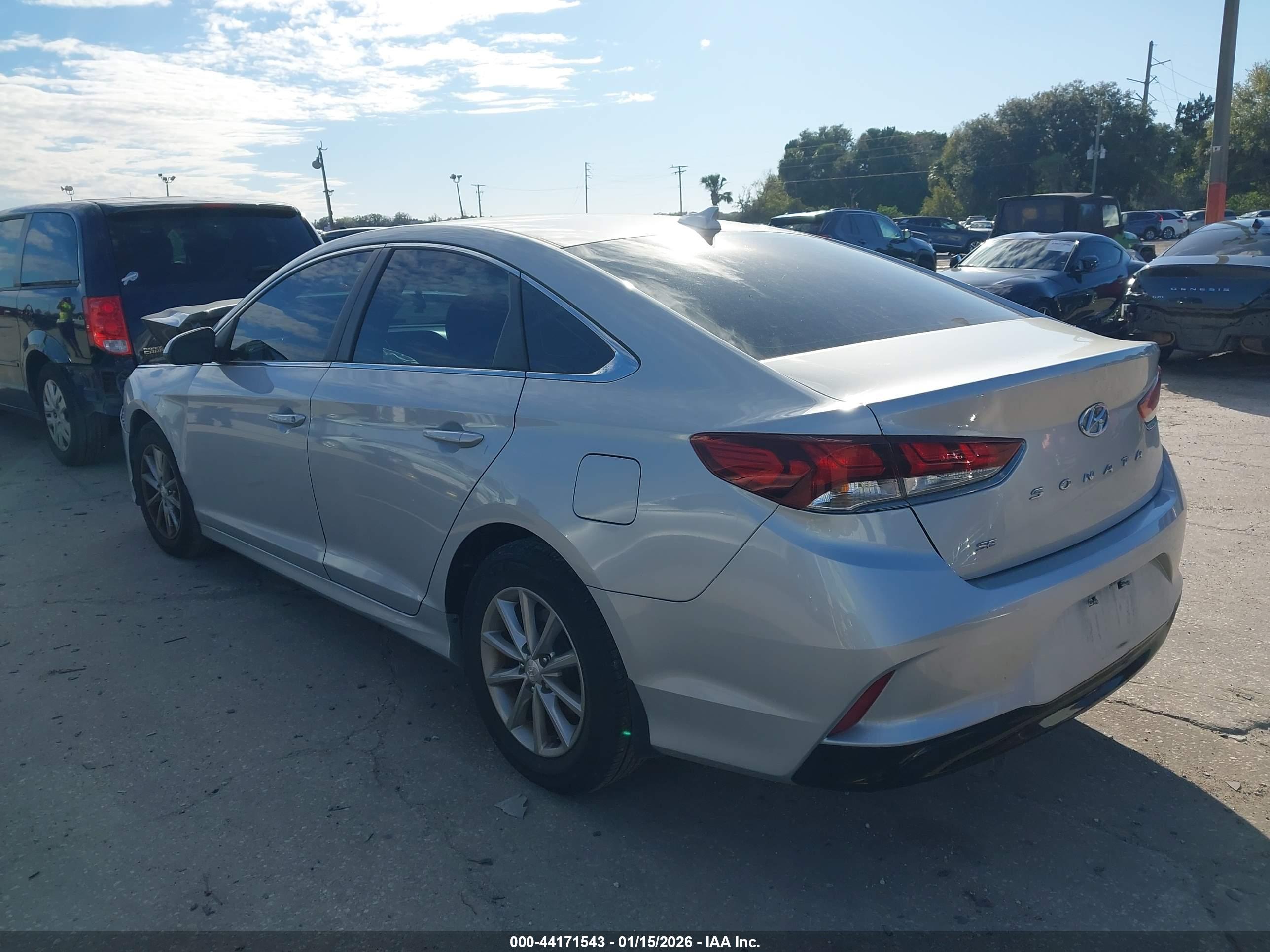 HYUNDAI SONATA image 3