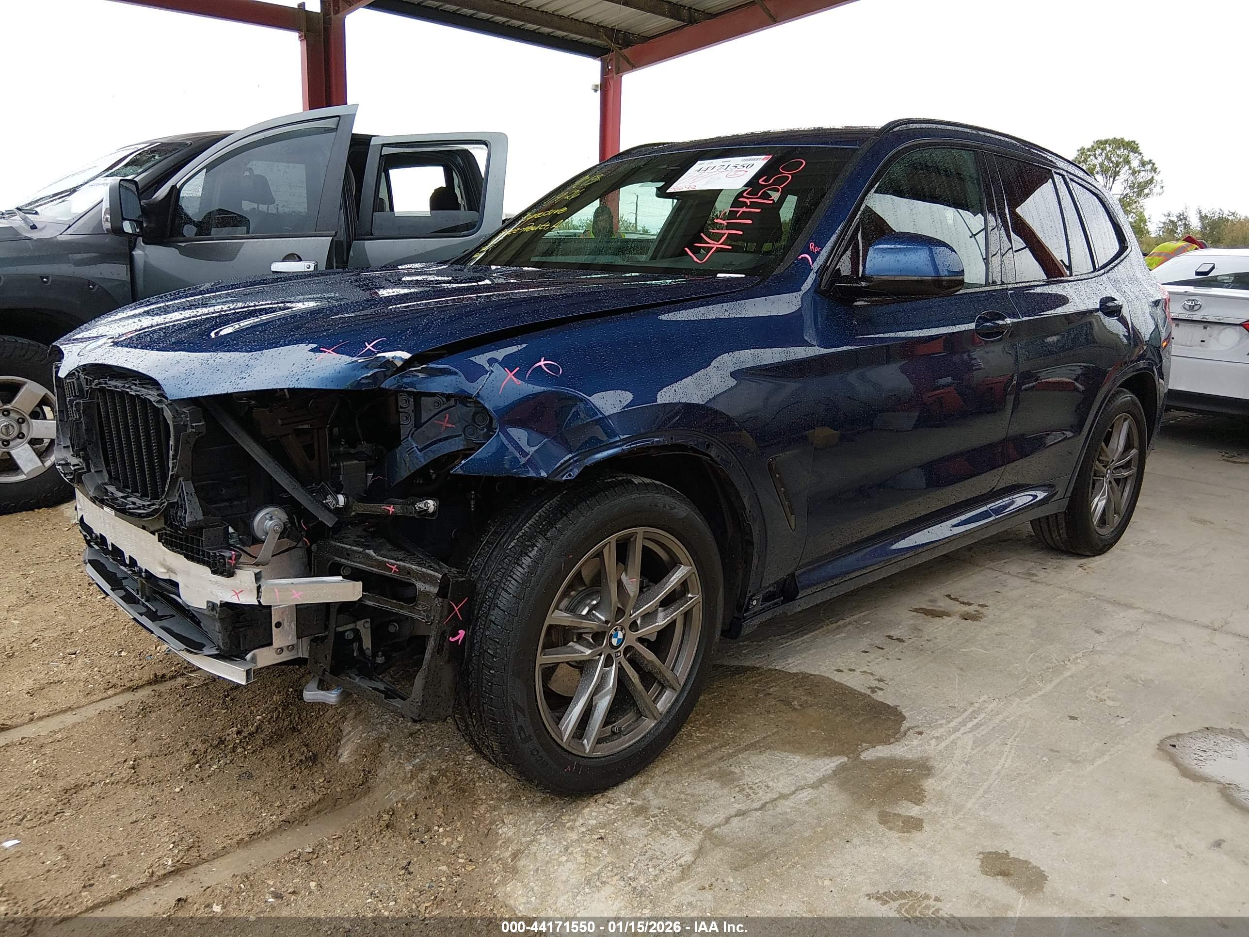 BMW X3 image 2