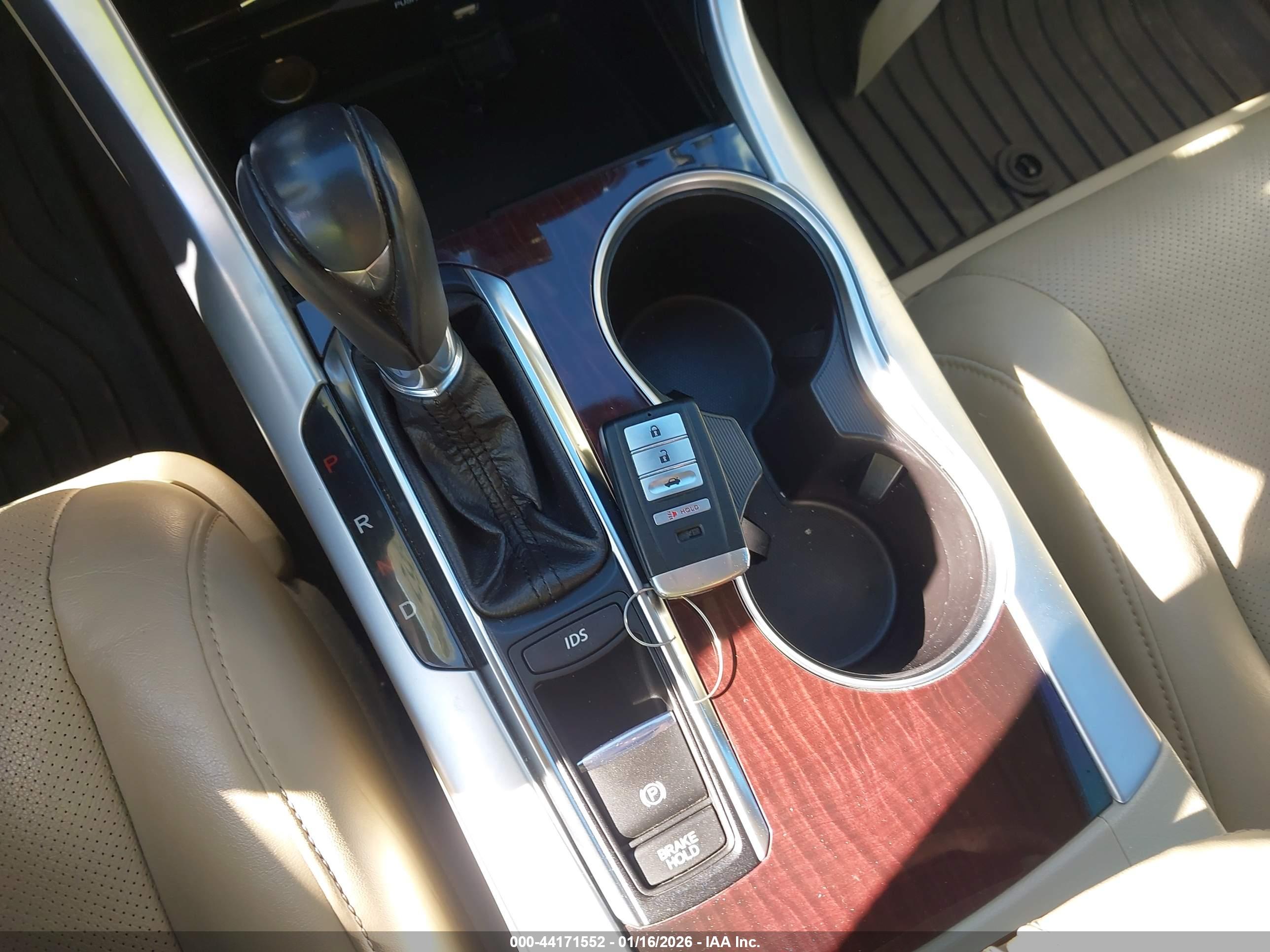 ACURA TLX image 11