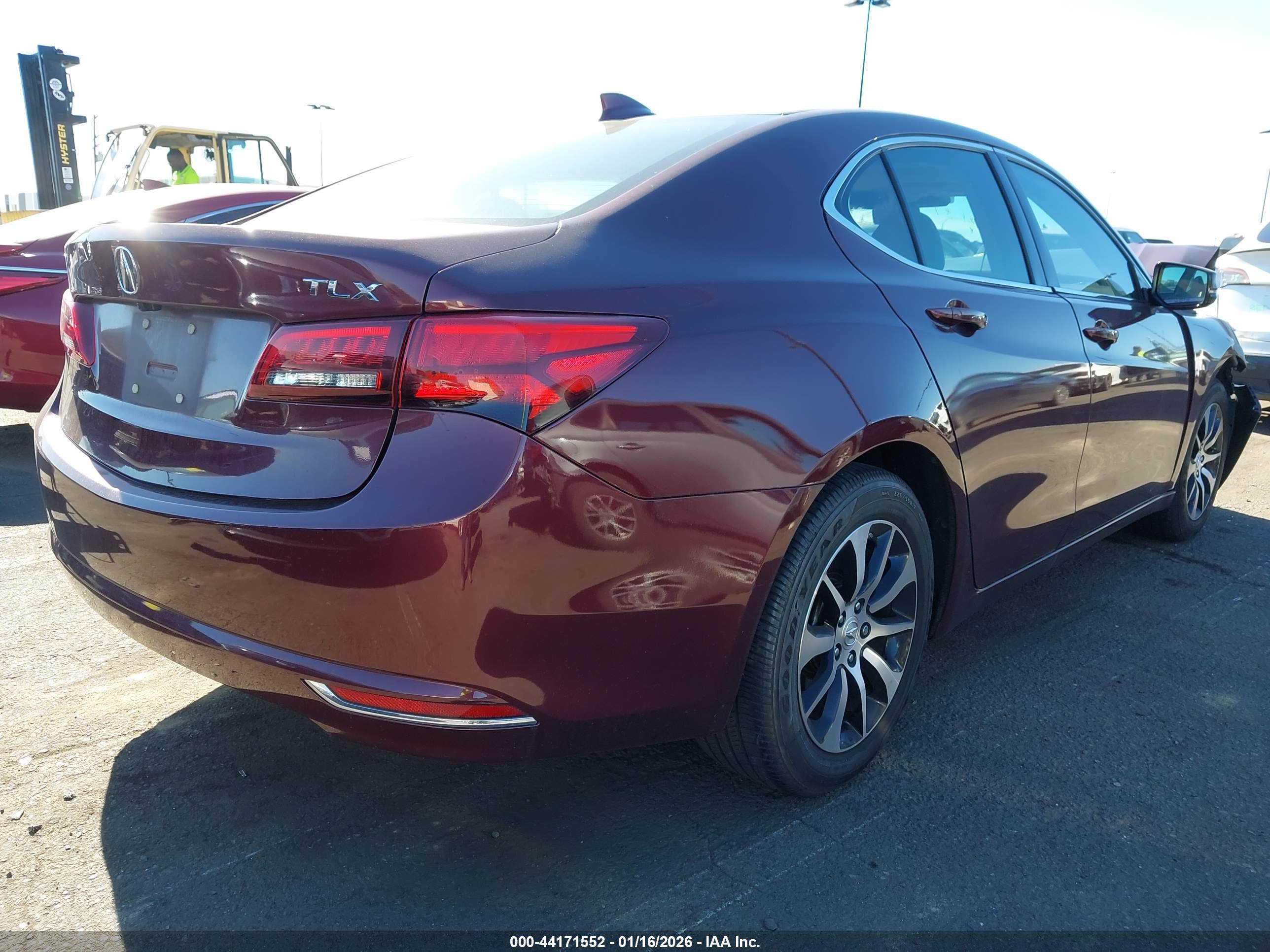 ACURA TLX image 4