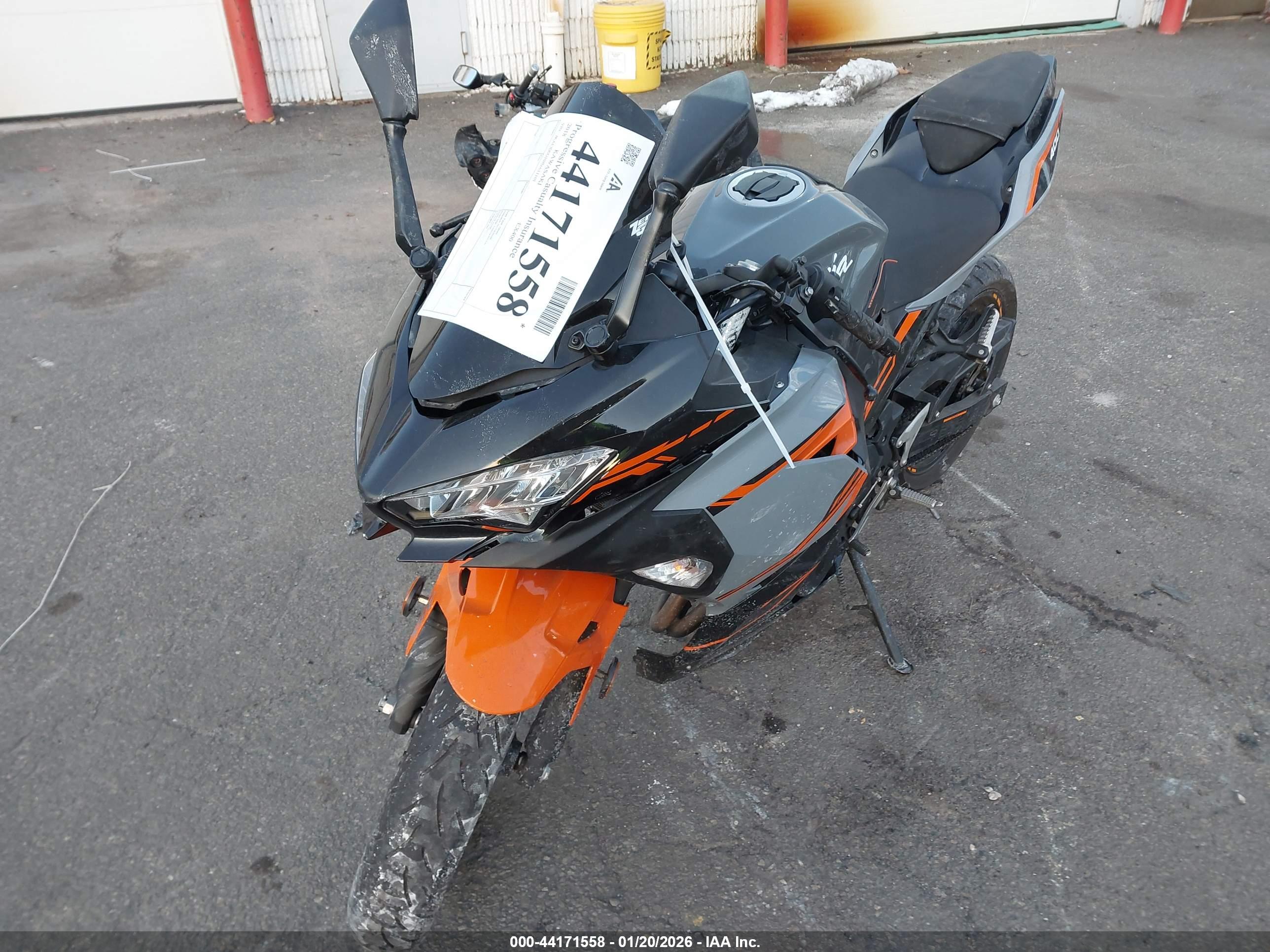KAWASAKI EX400 image 2