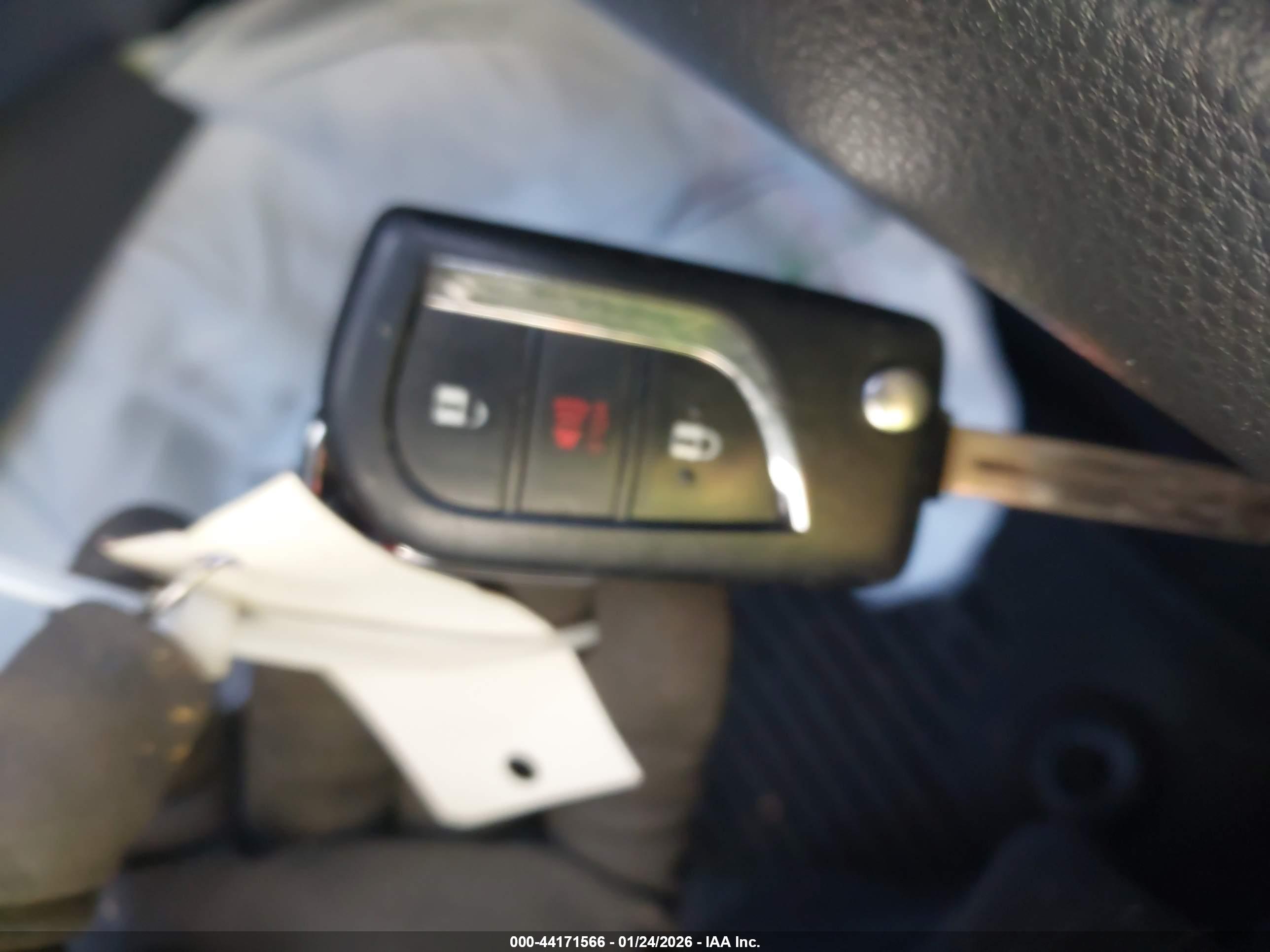 TOYOTA RAV4 image 11