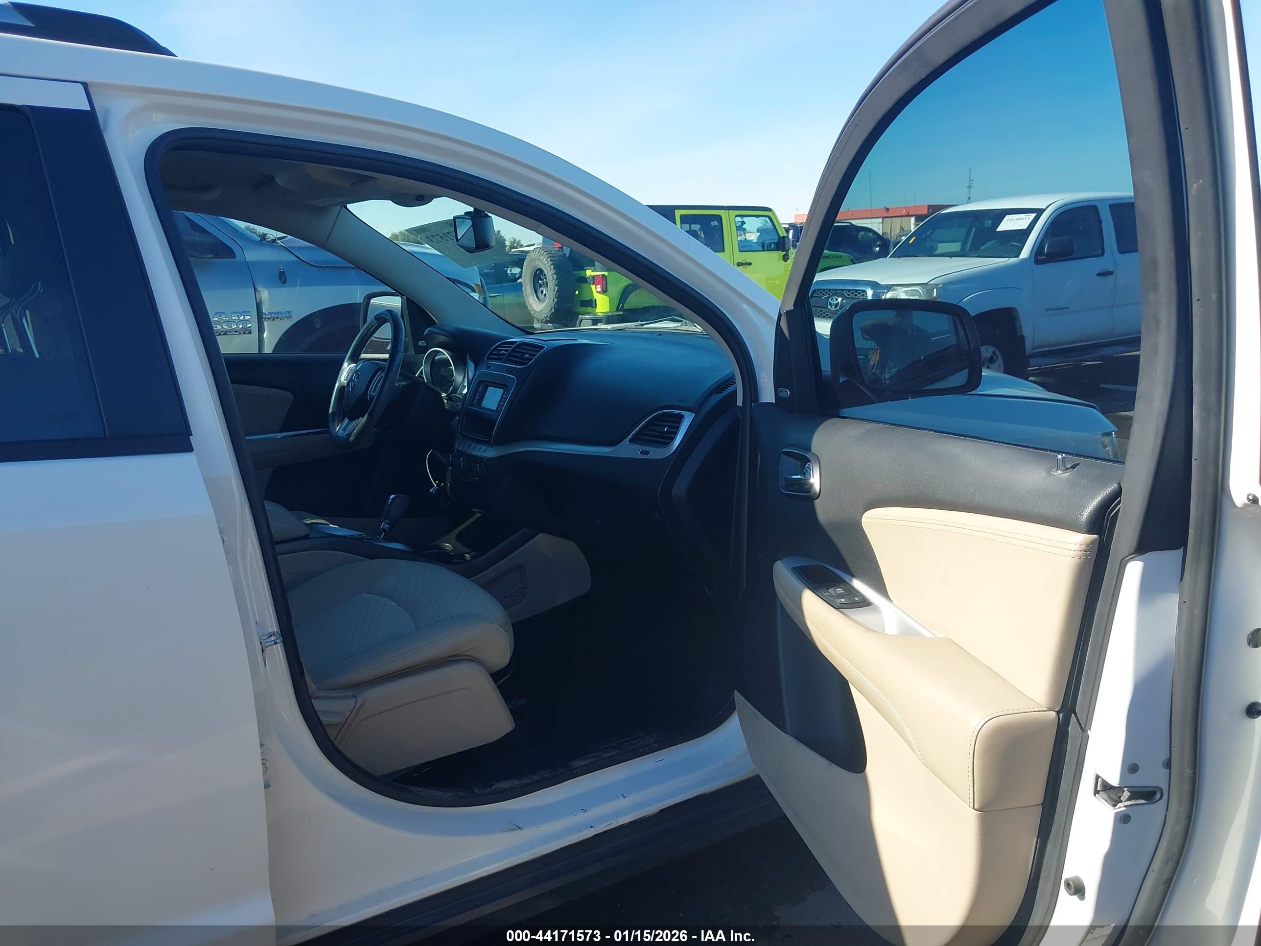 DODGE JOURNEY image 5