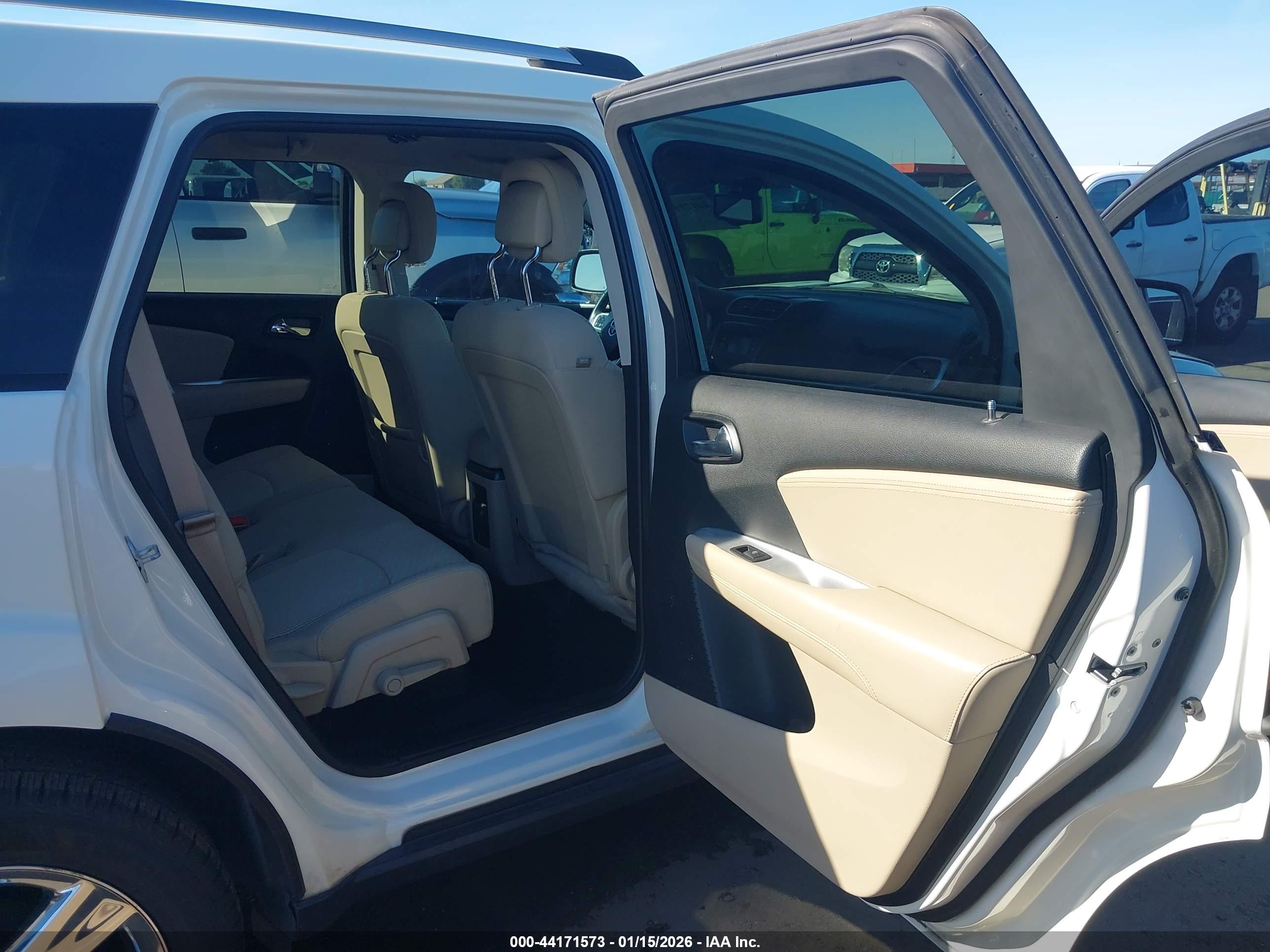 DODGE JOURNEY image 8