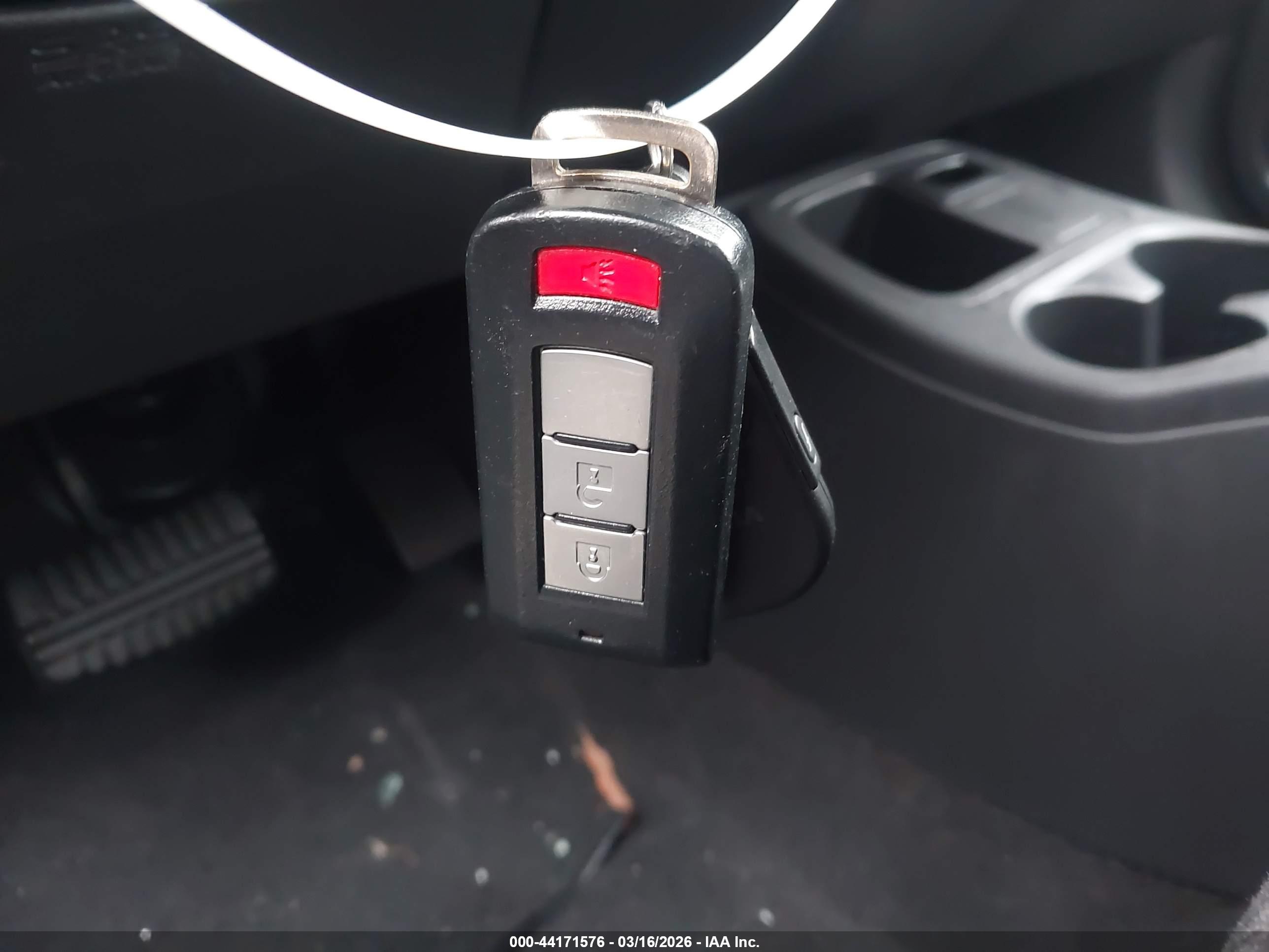 MITSUBISHI MIRAGE image 11