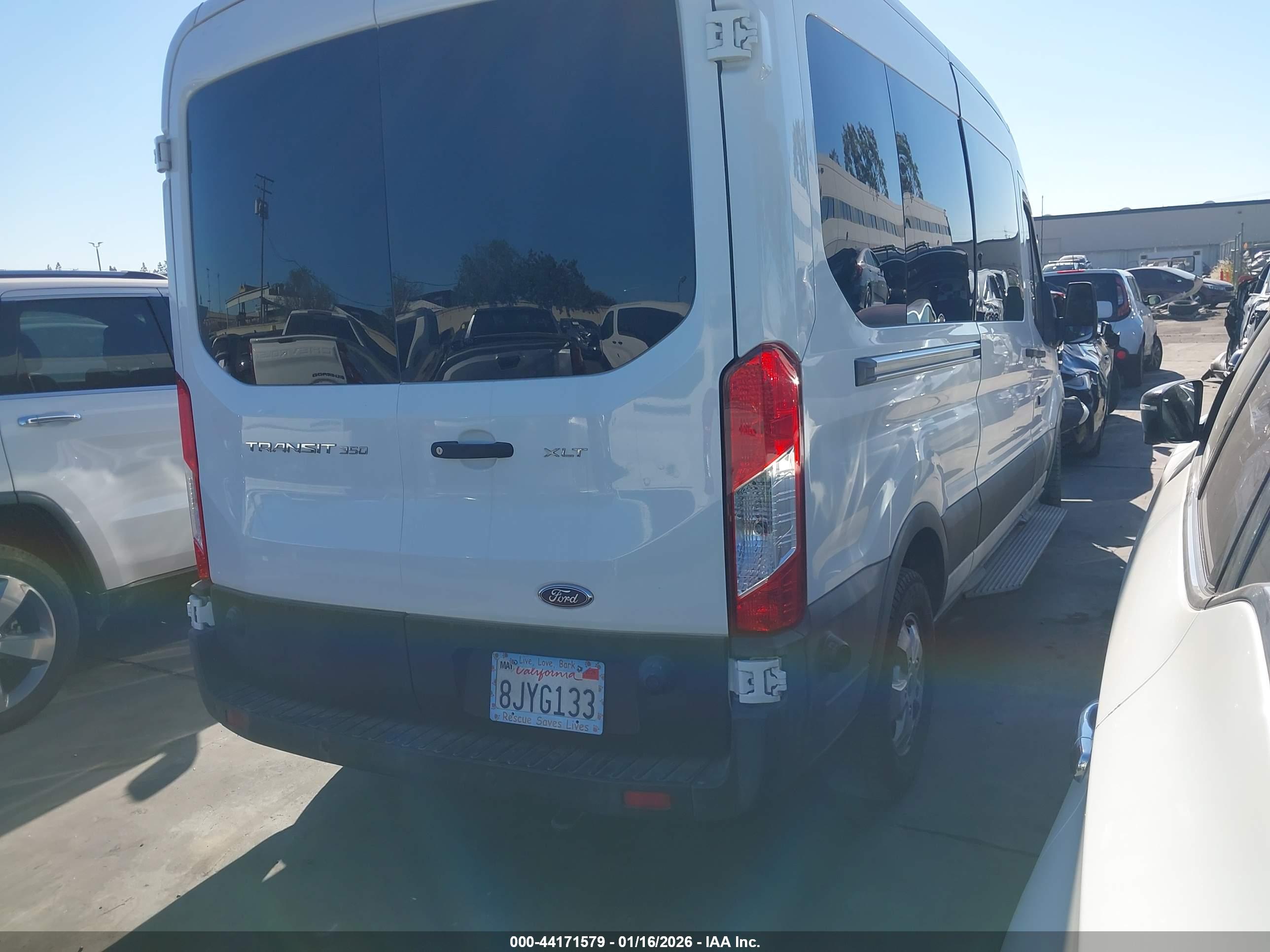 FORD TRANSIT-350 image 4