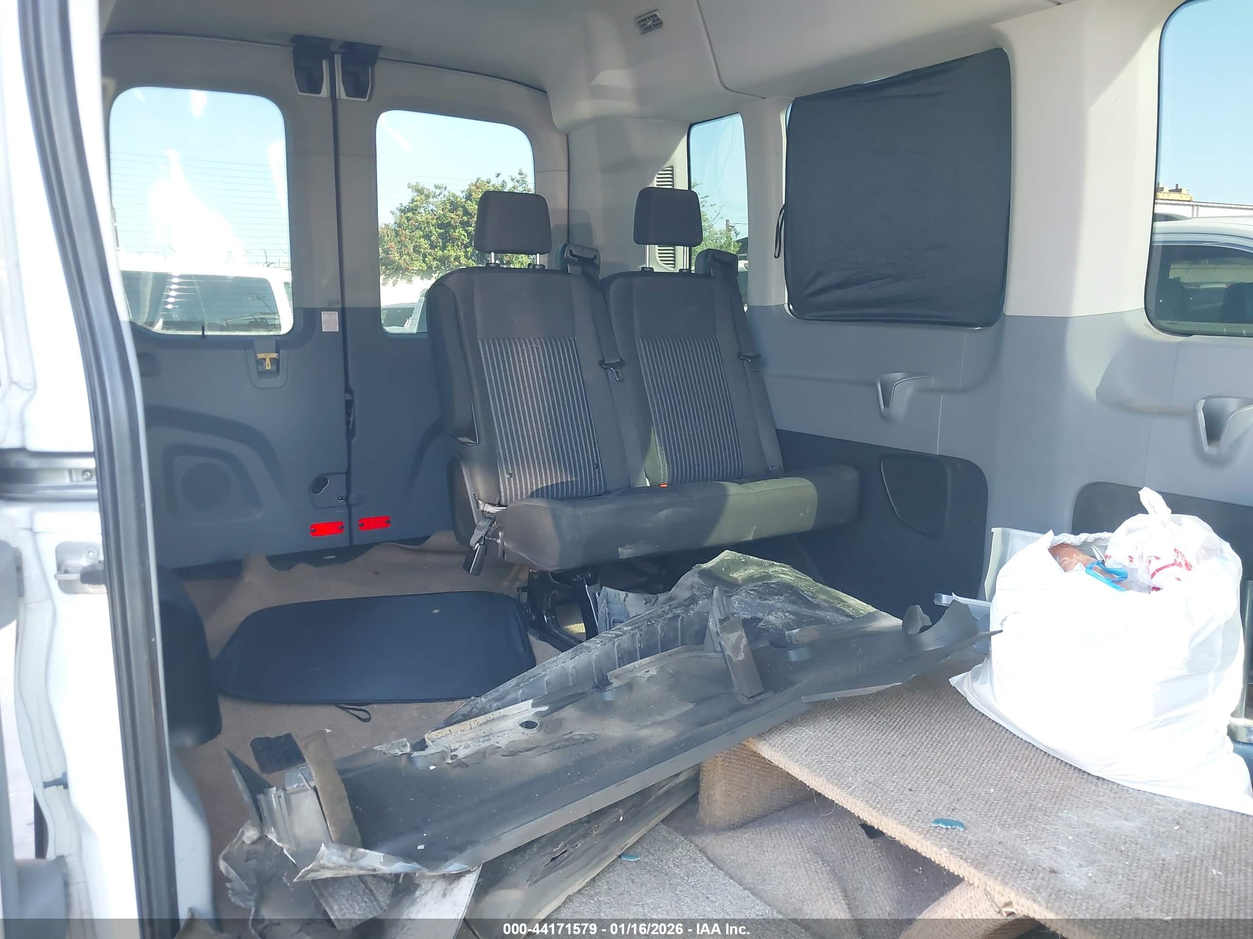 FORD TRANSIT-350 image 8