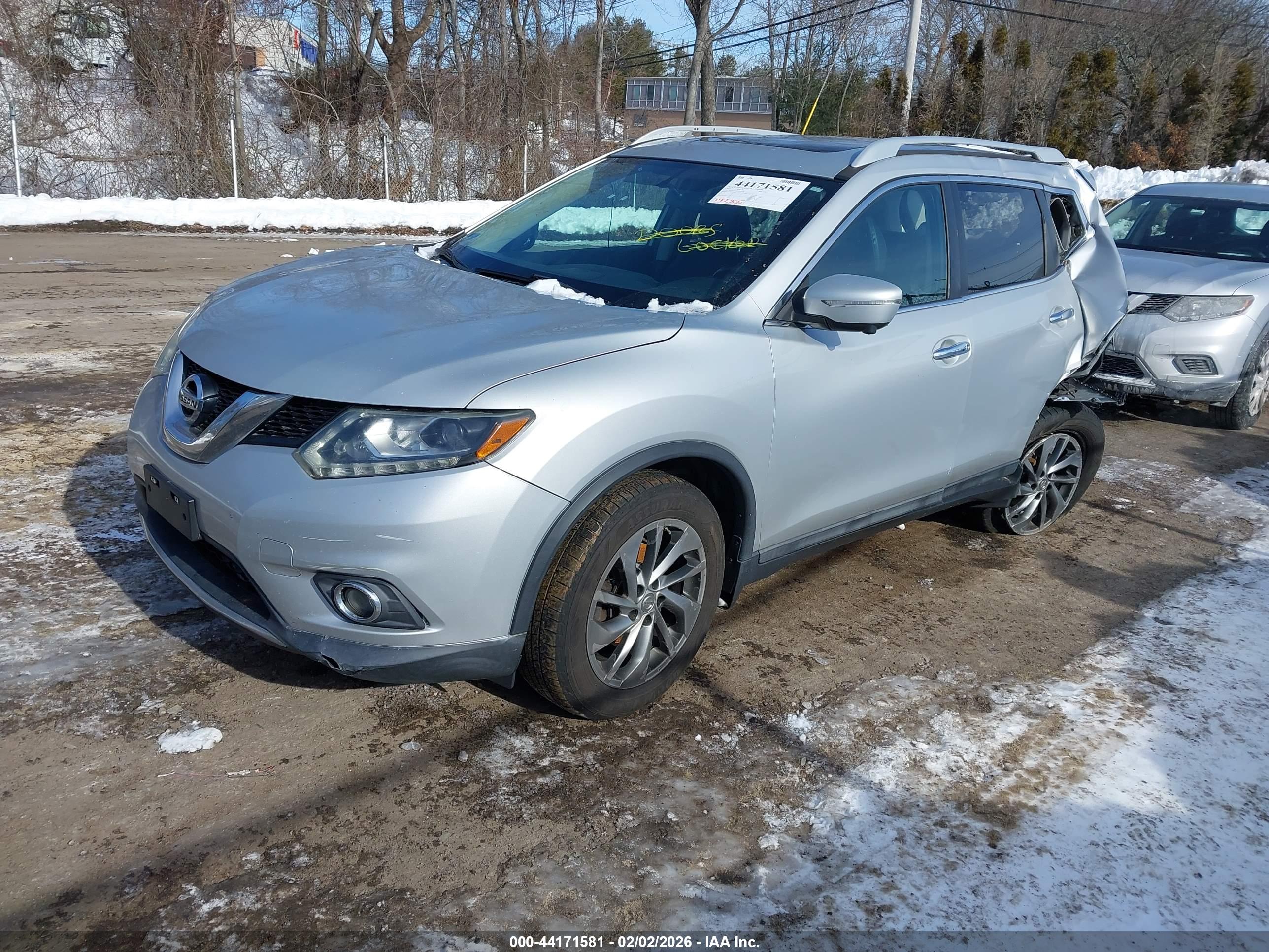 NISSAN ROGUE image 2