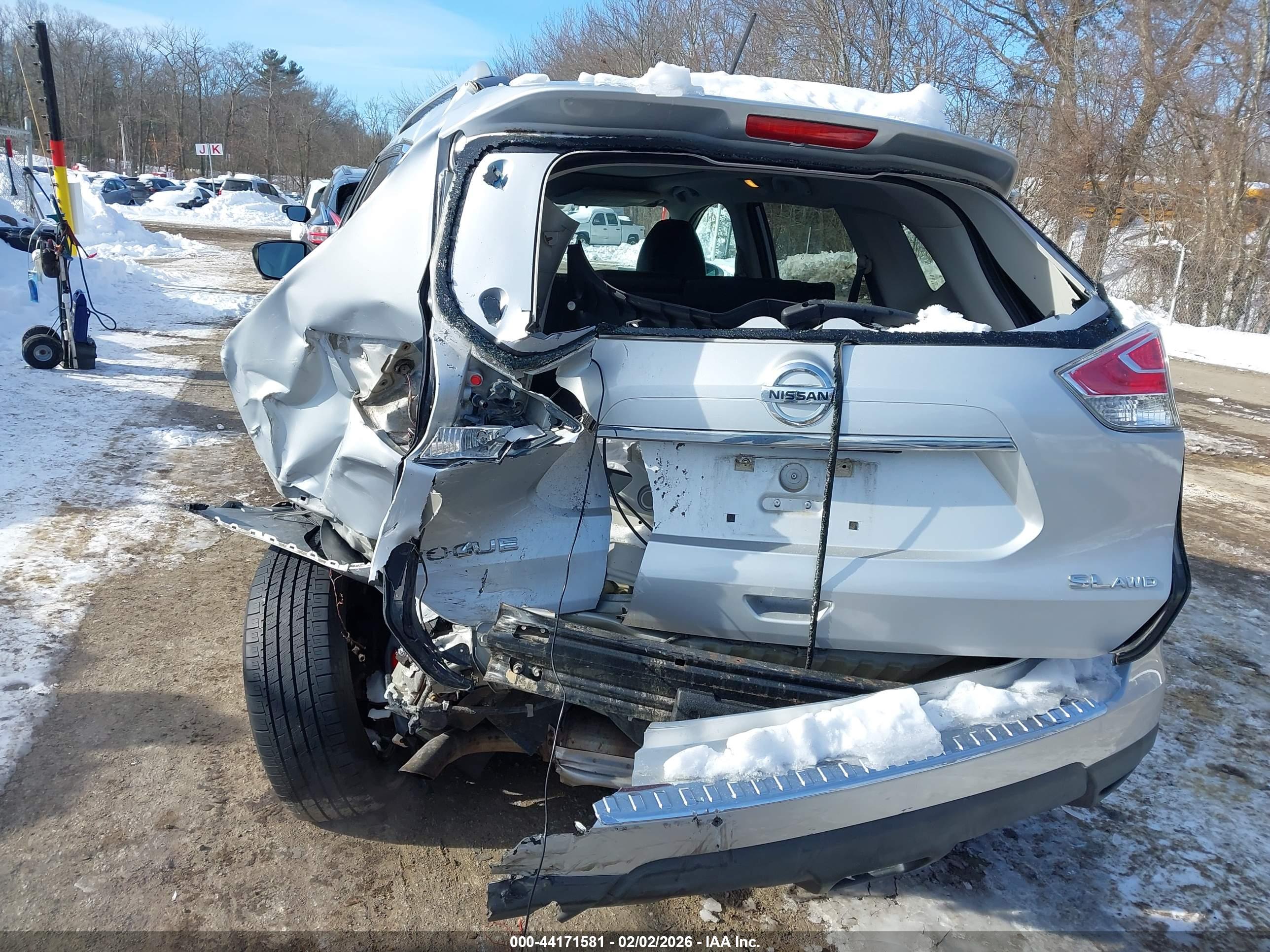 NISSAN ROGUE image 6