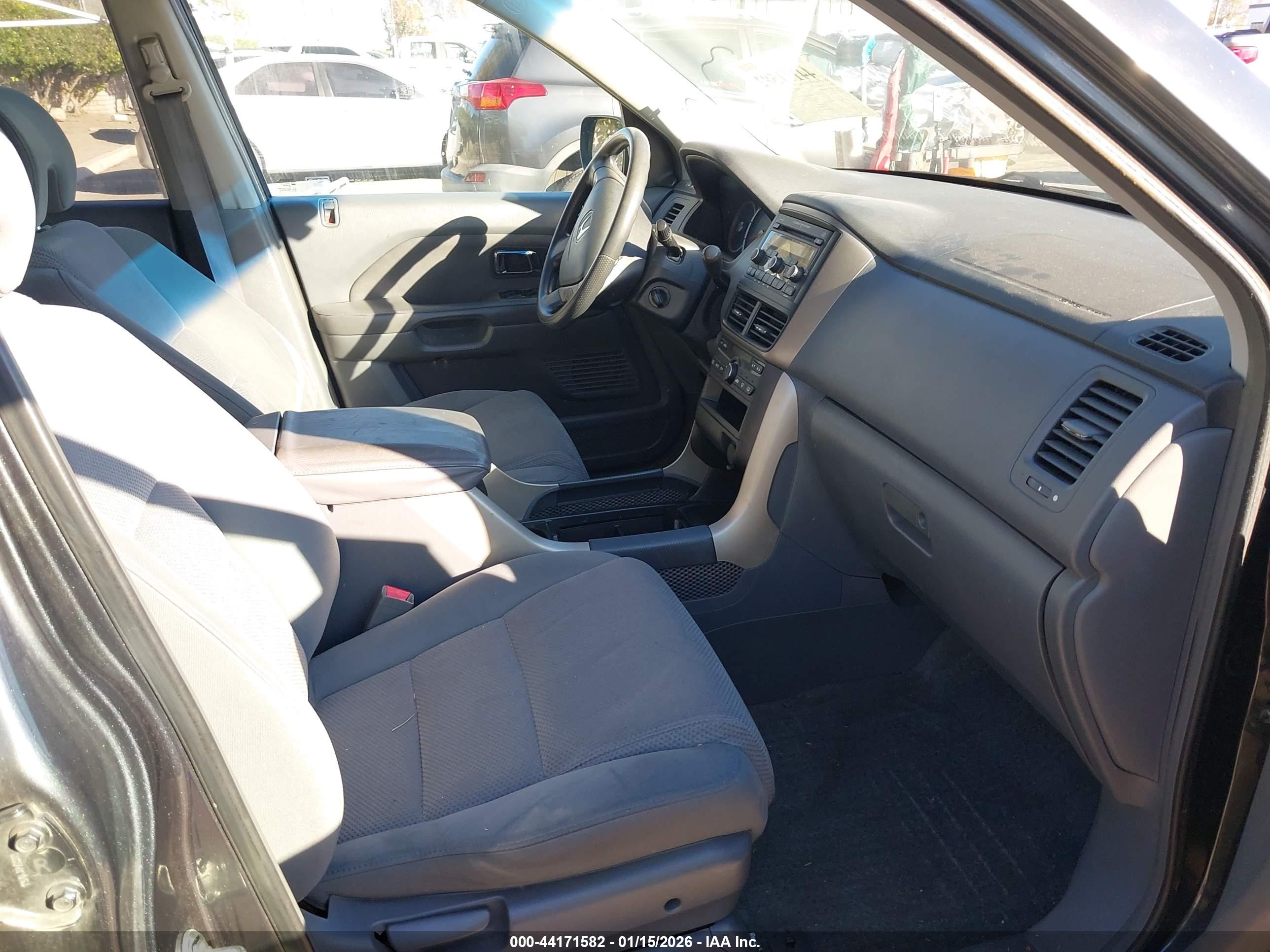 HONDA PILOT image 5