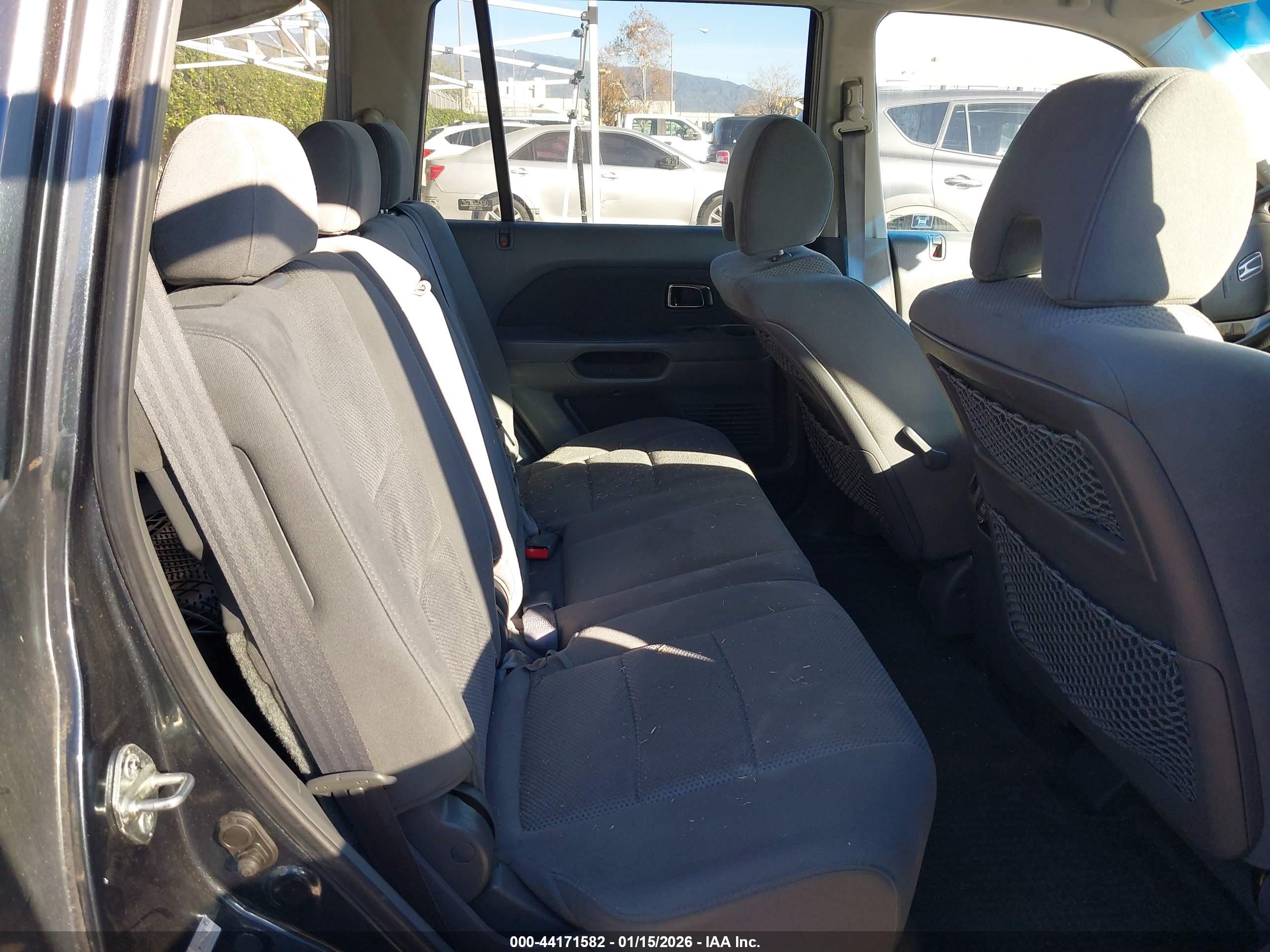 HONDA PILOT image 8