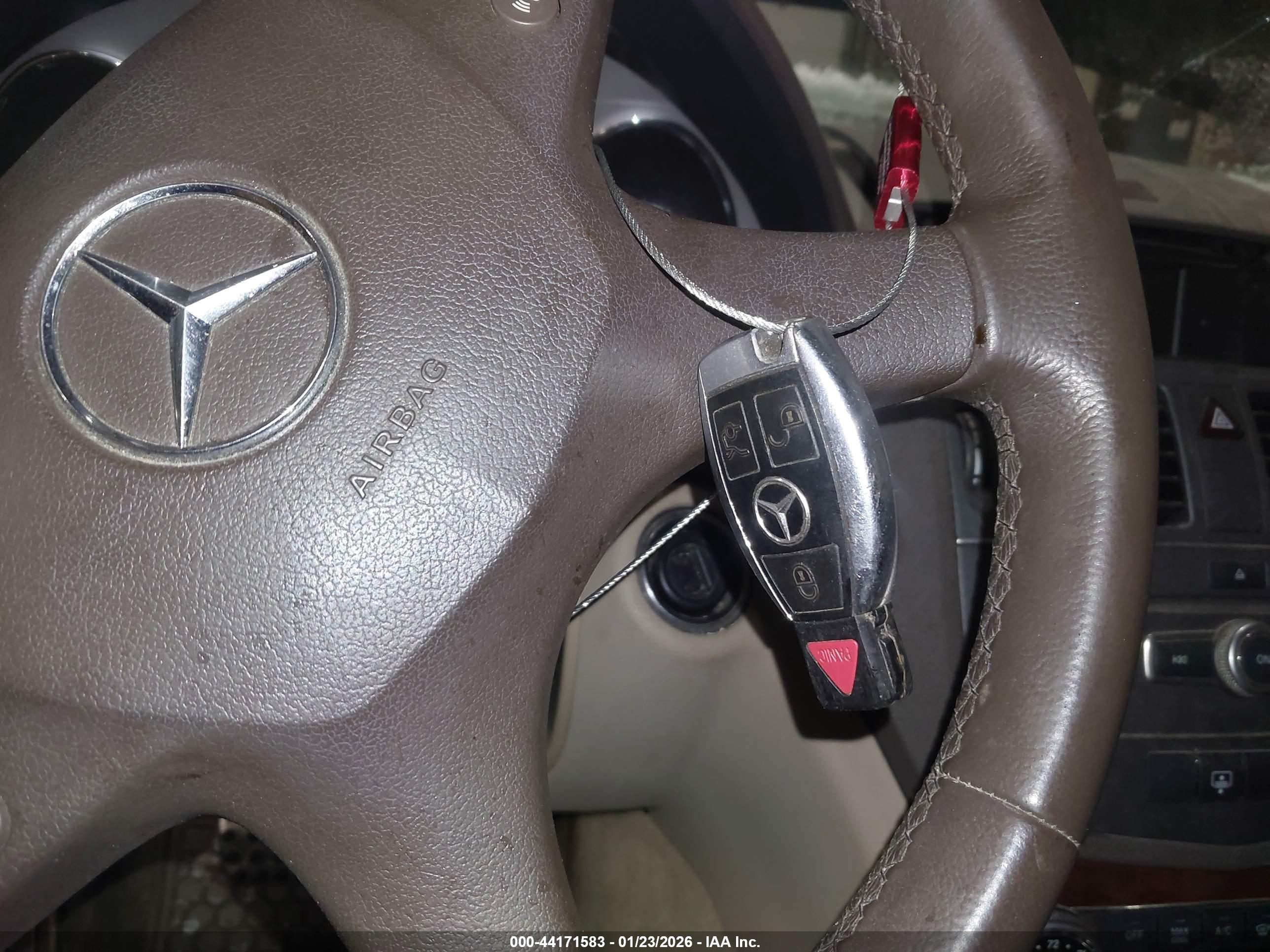 MERCEDES-BENZ C image 11