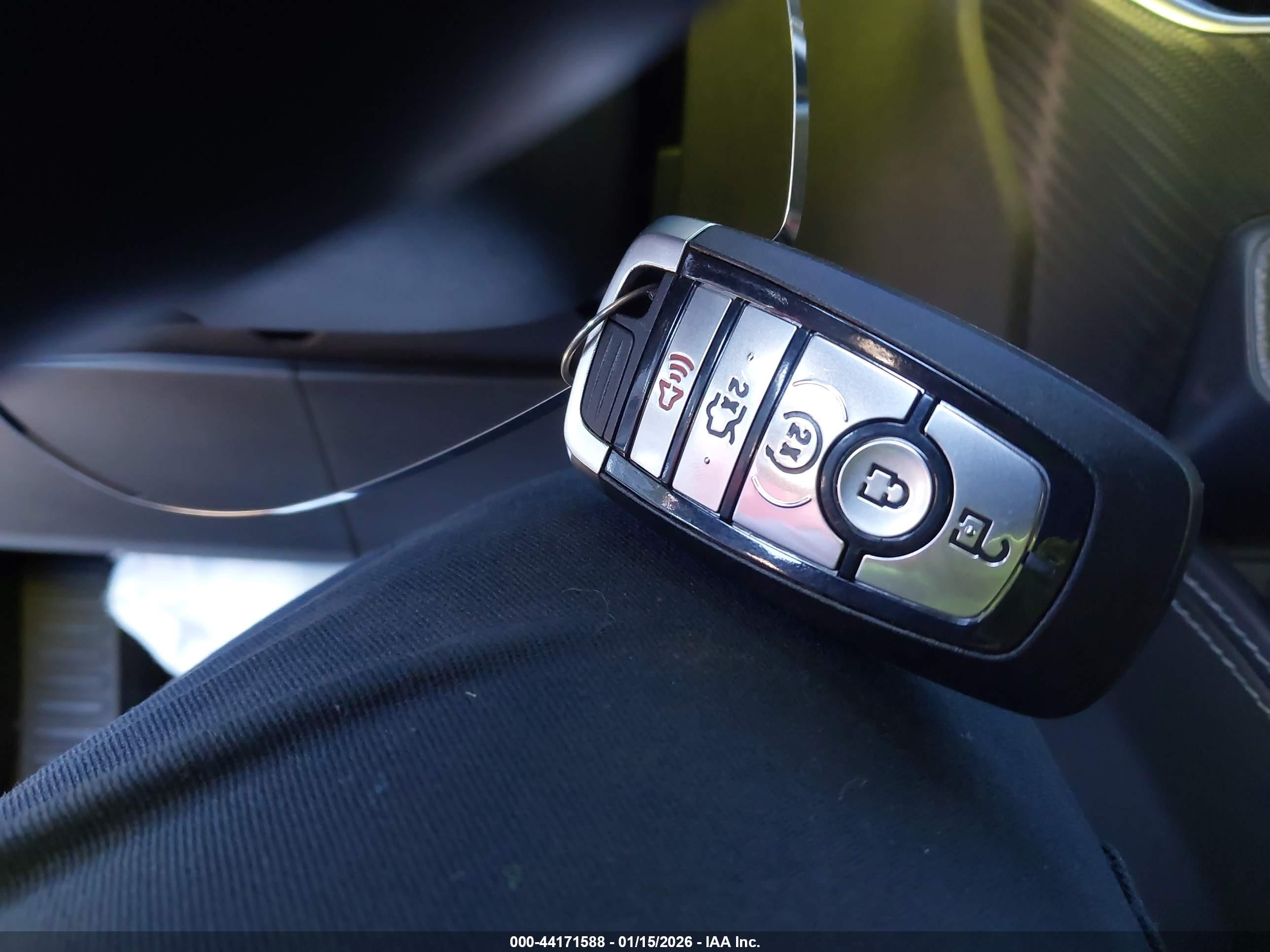 FORD MUSTANG image 11