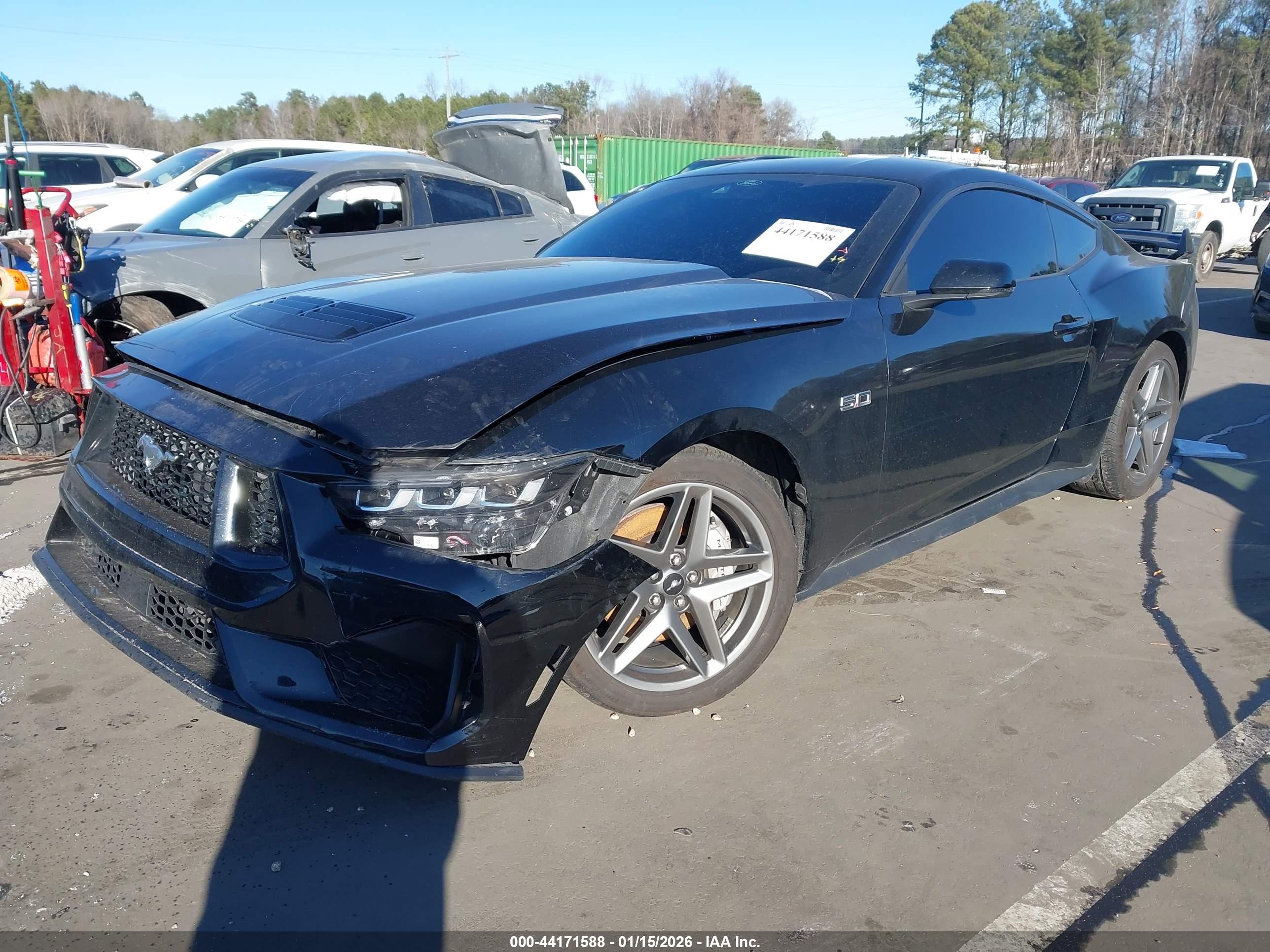 FORD MUSTANG image 2