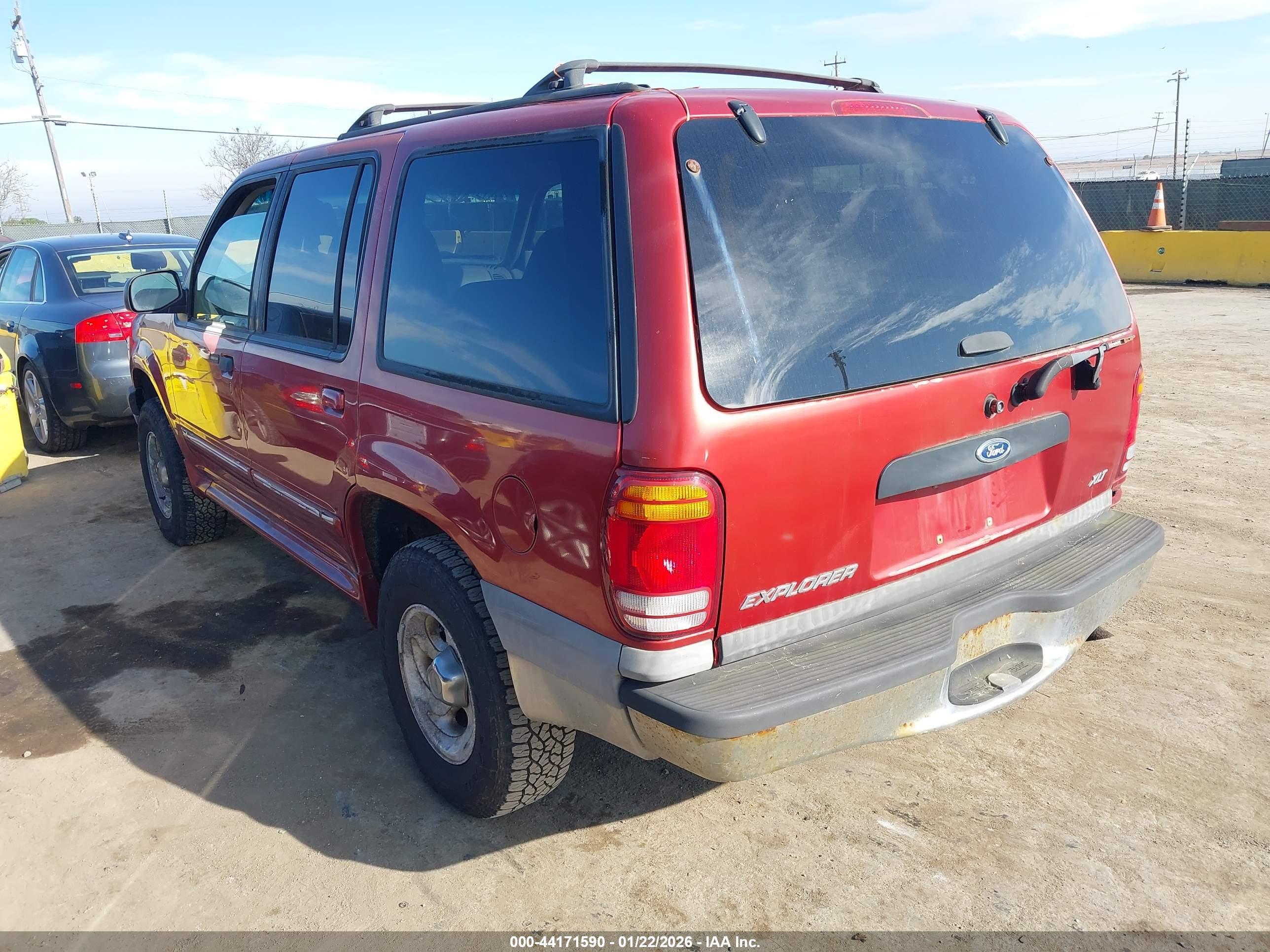 FORD EXPLORER image 3