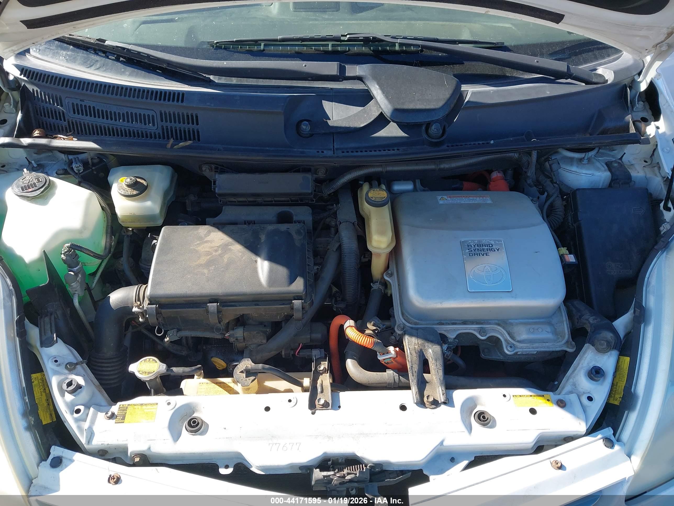TOYOTA PRIUS image 10