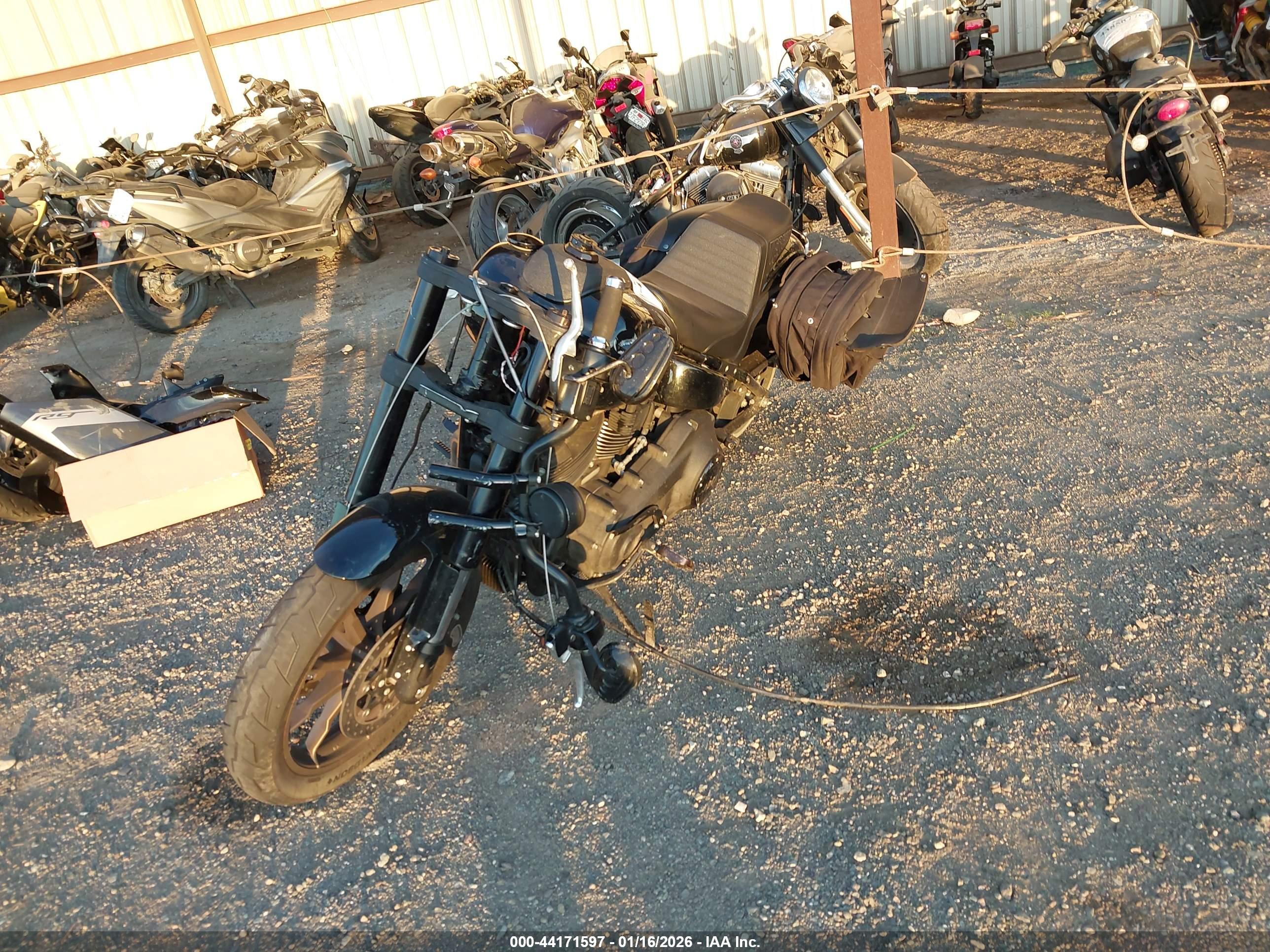 HARLEY-DAVIDSON FXLRS image 2