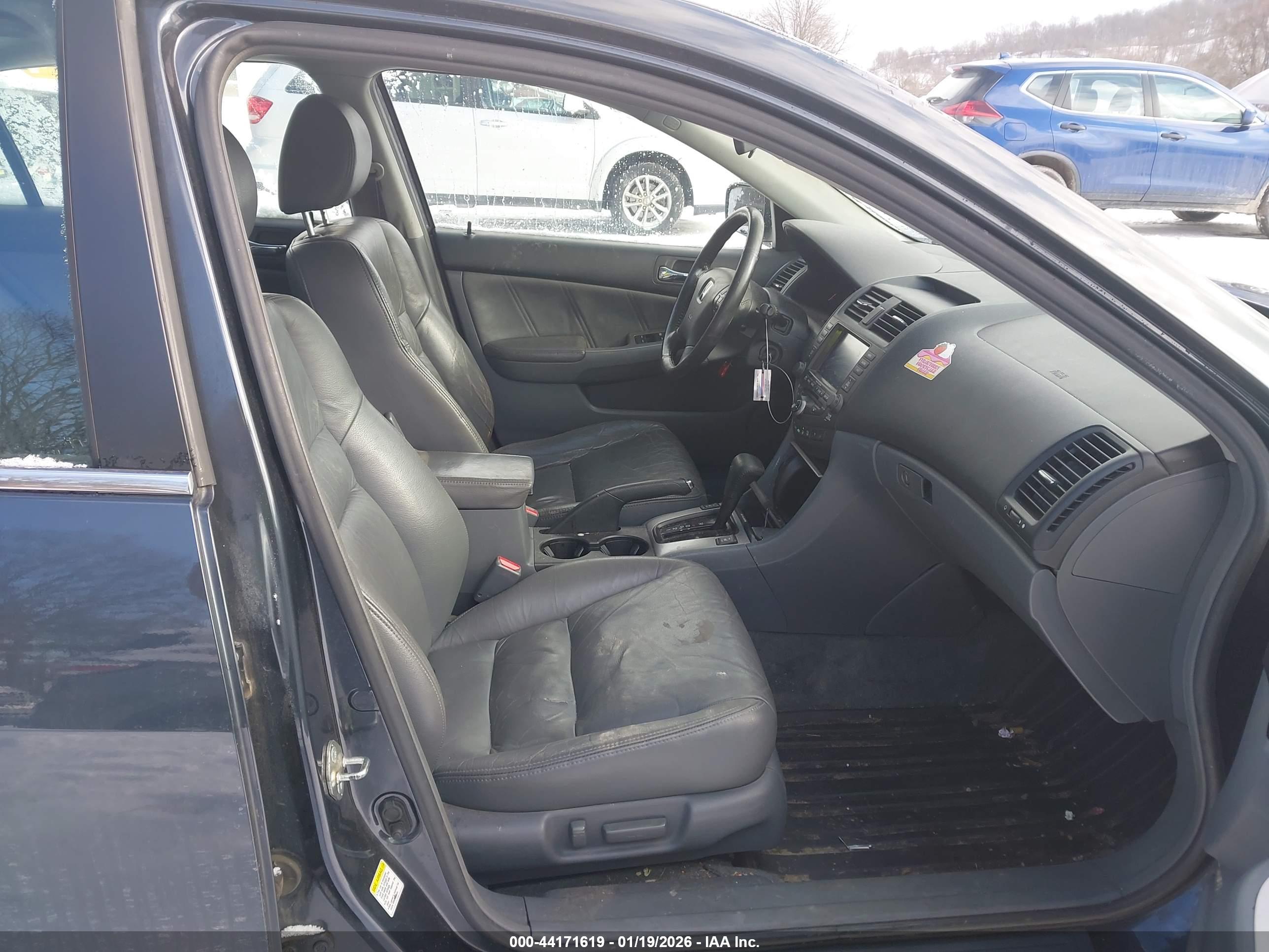 HONDA ACCORD image 5