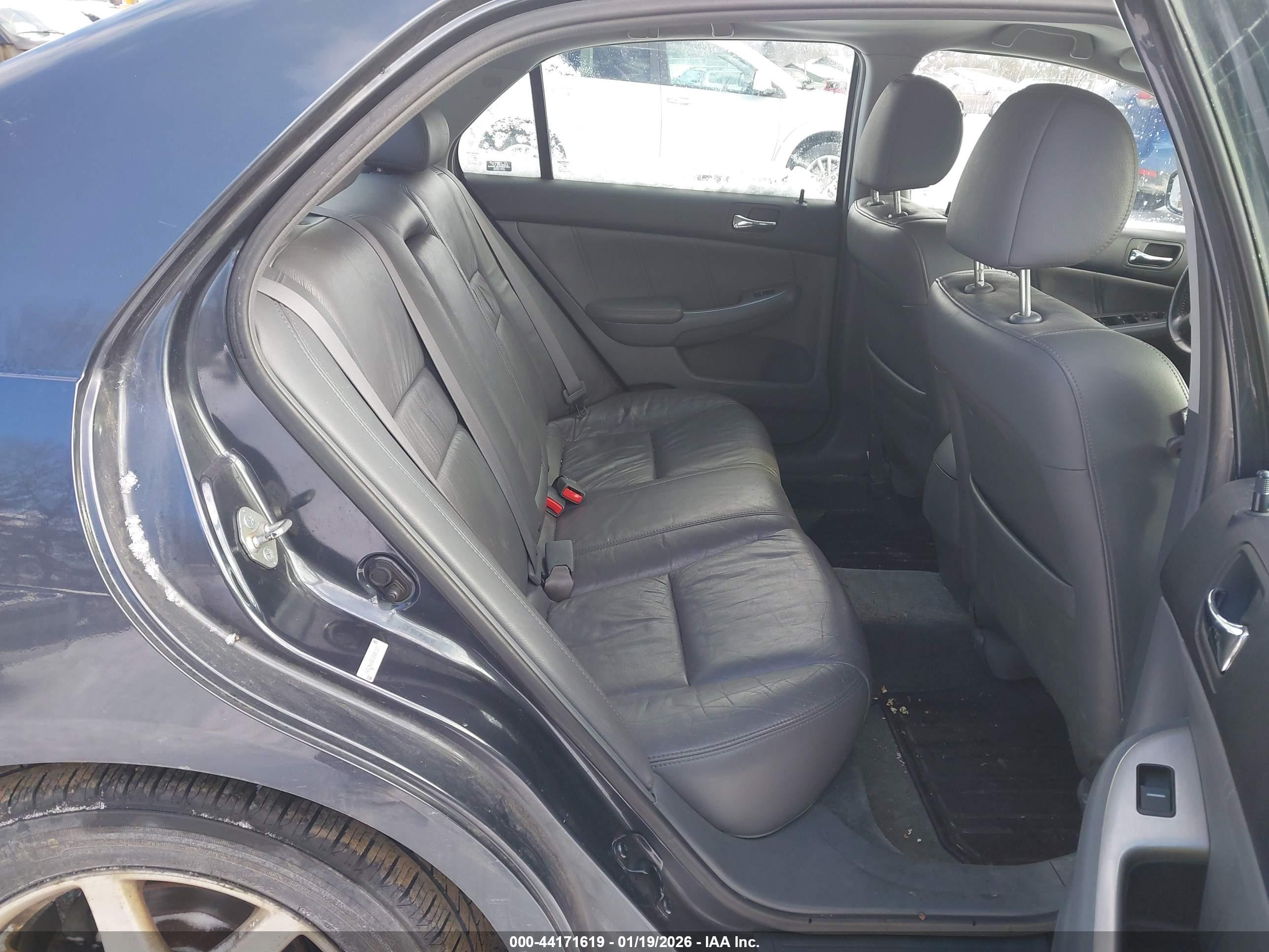 HONDA ACCORD image 8