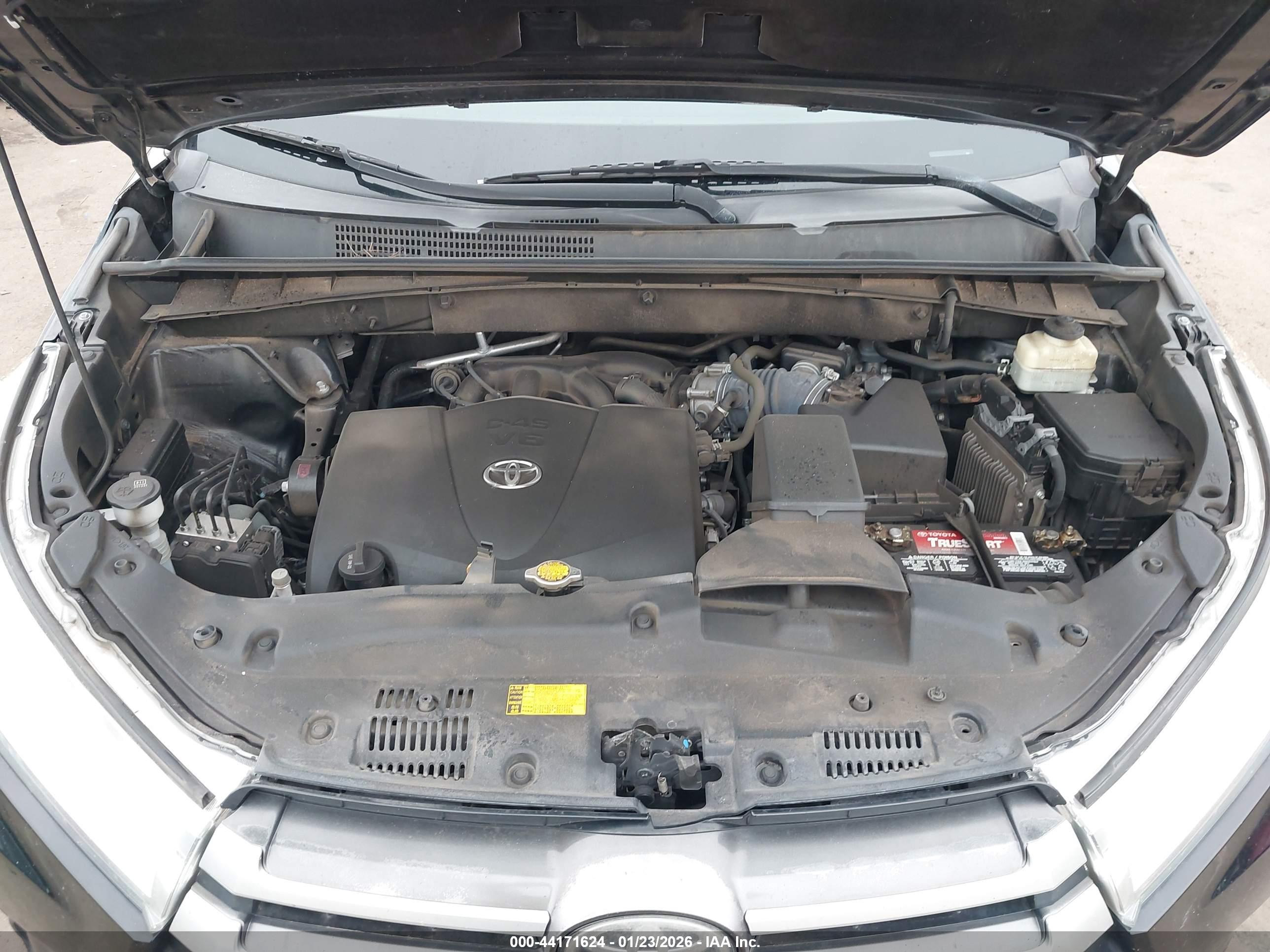 TOYOTA HIGHLANDER image 10