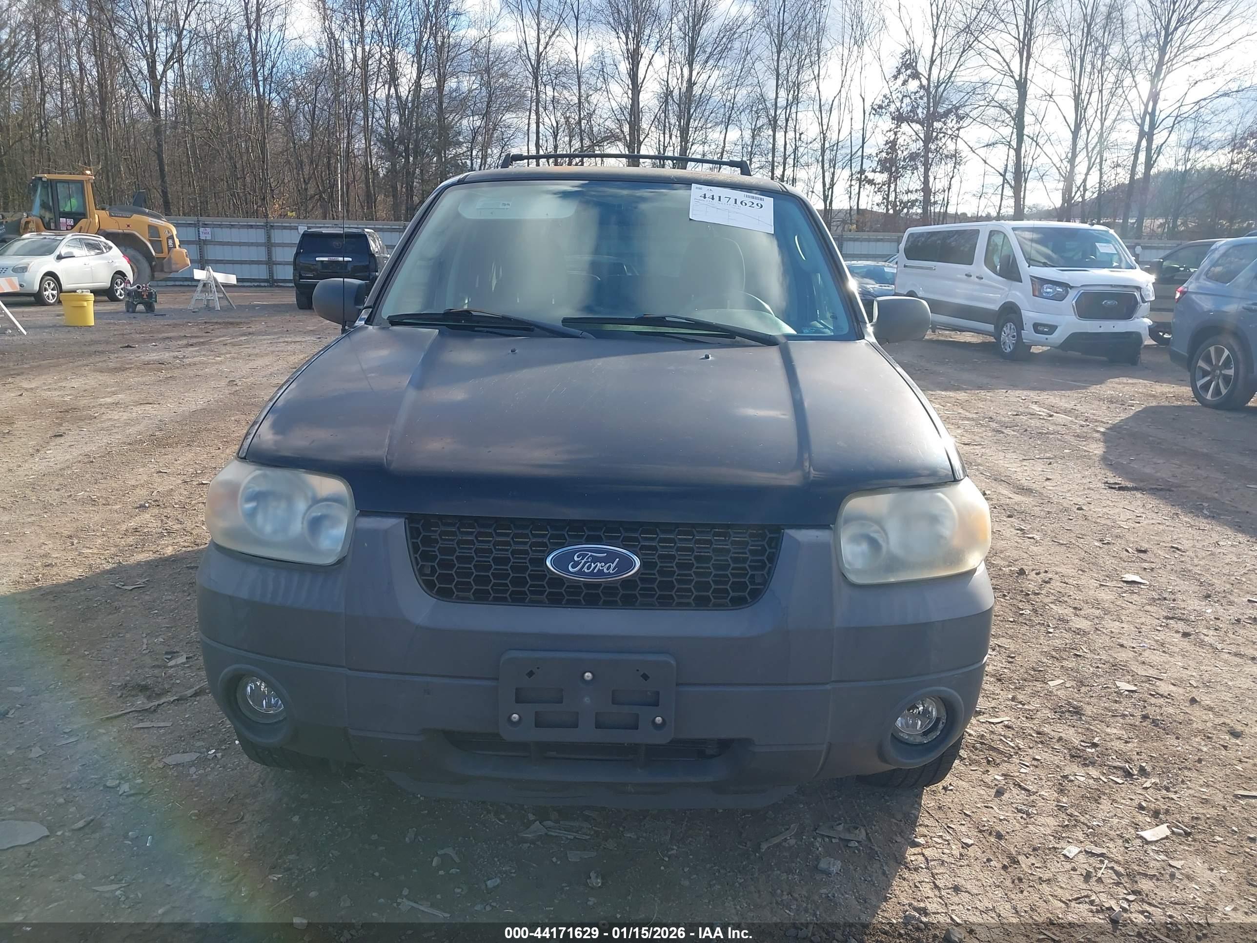 FORD ESCAPE image 6