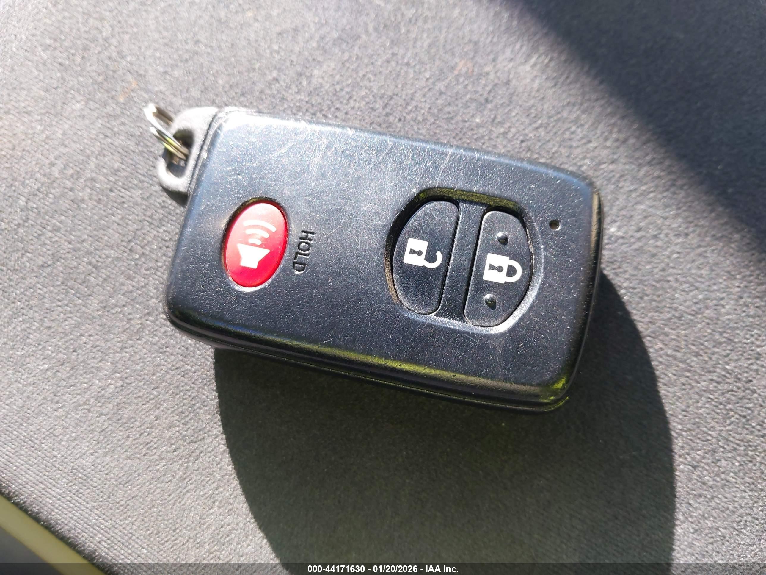 TOYOTA PRIUS image 11