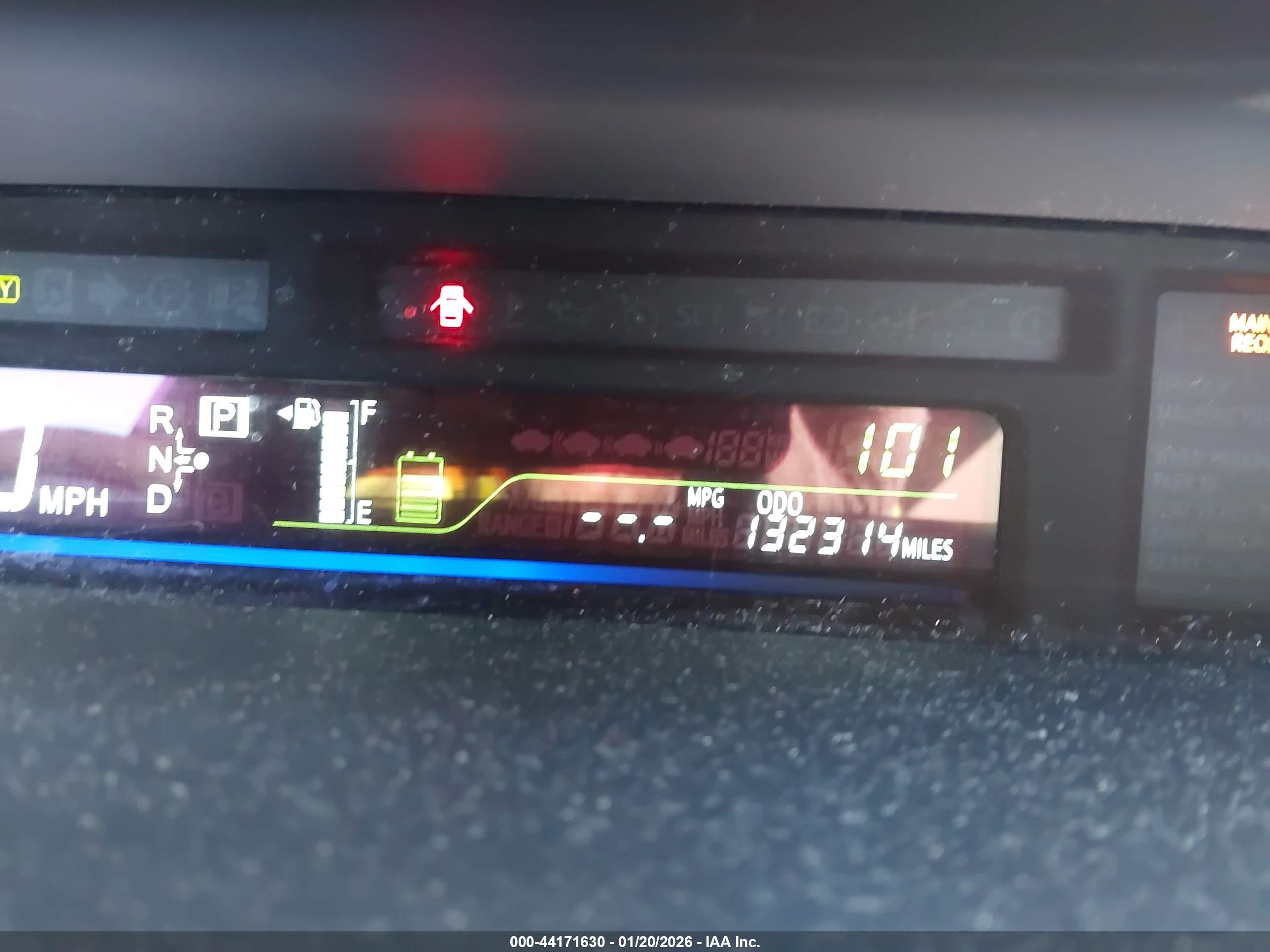TOYOTA PRIUS image 7