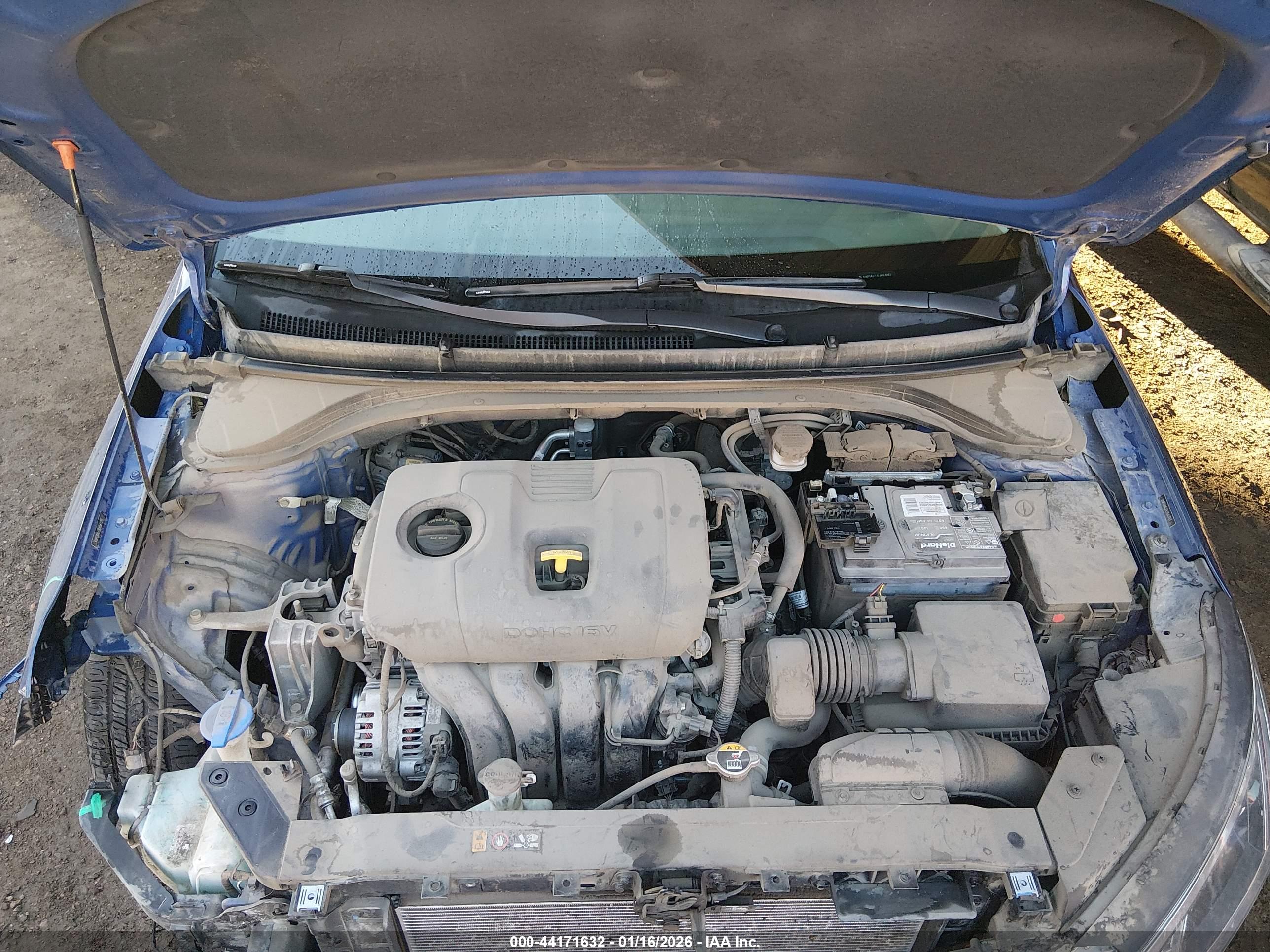 HYUNDAI ELANTRA image 10