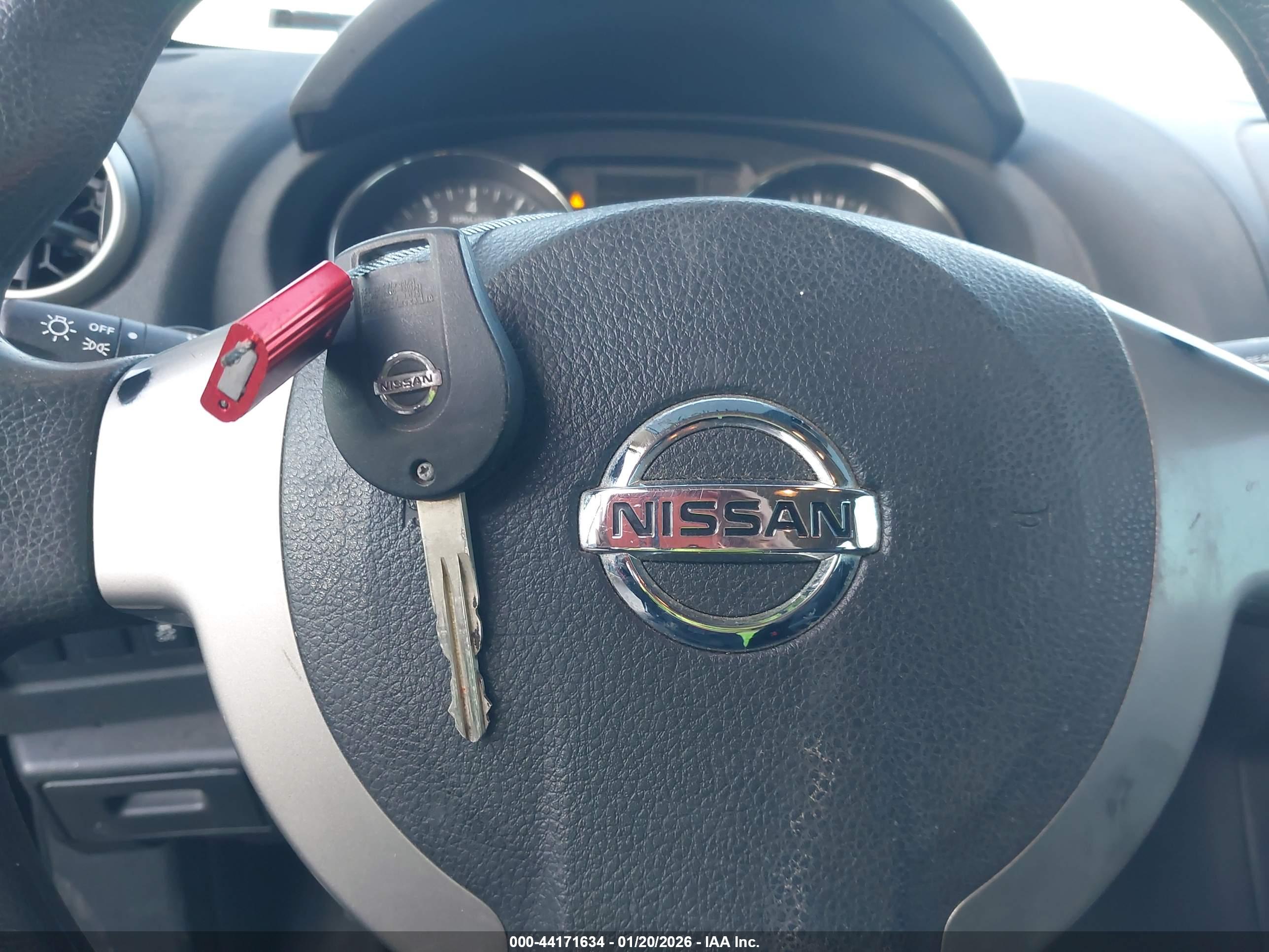 NISSAN ROGUE image 11