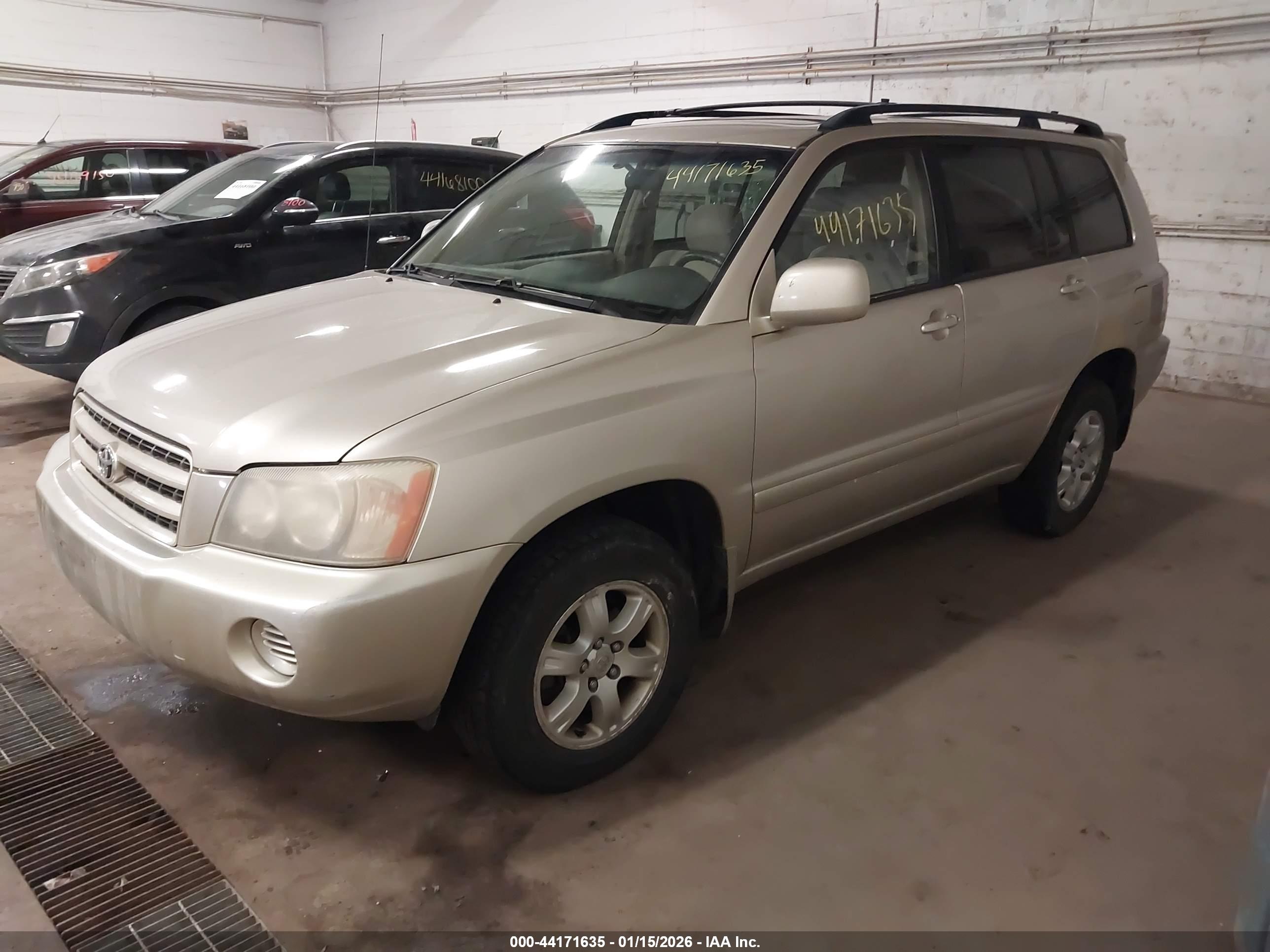 TOYOTA HIGHLANDER image 2