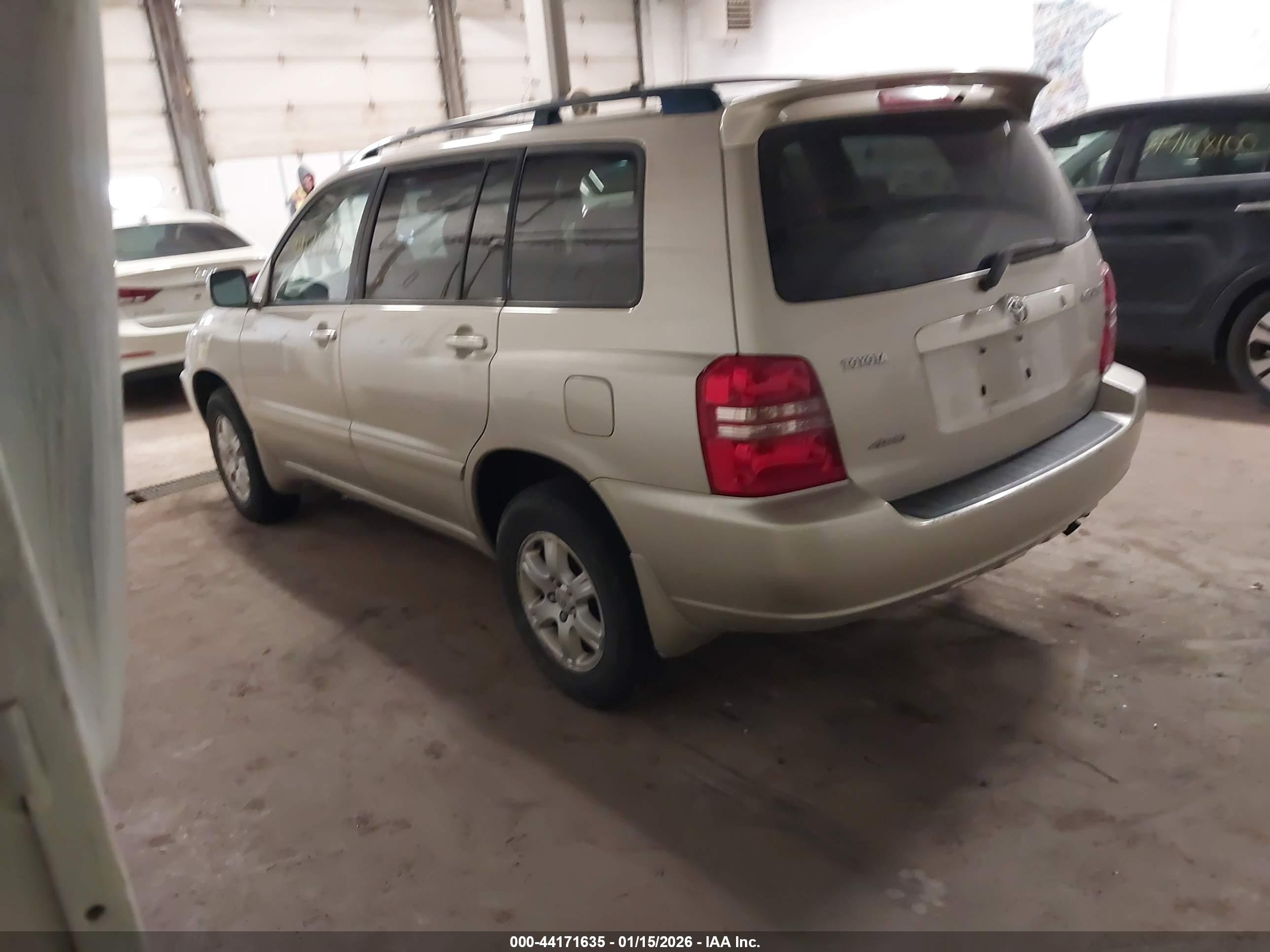 TOYOTA HIGHLANDER image 3