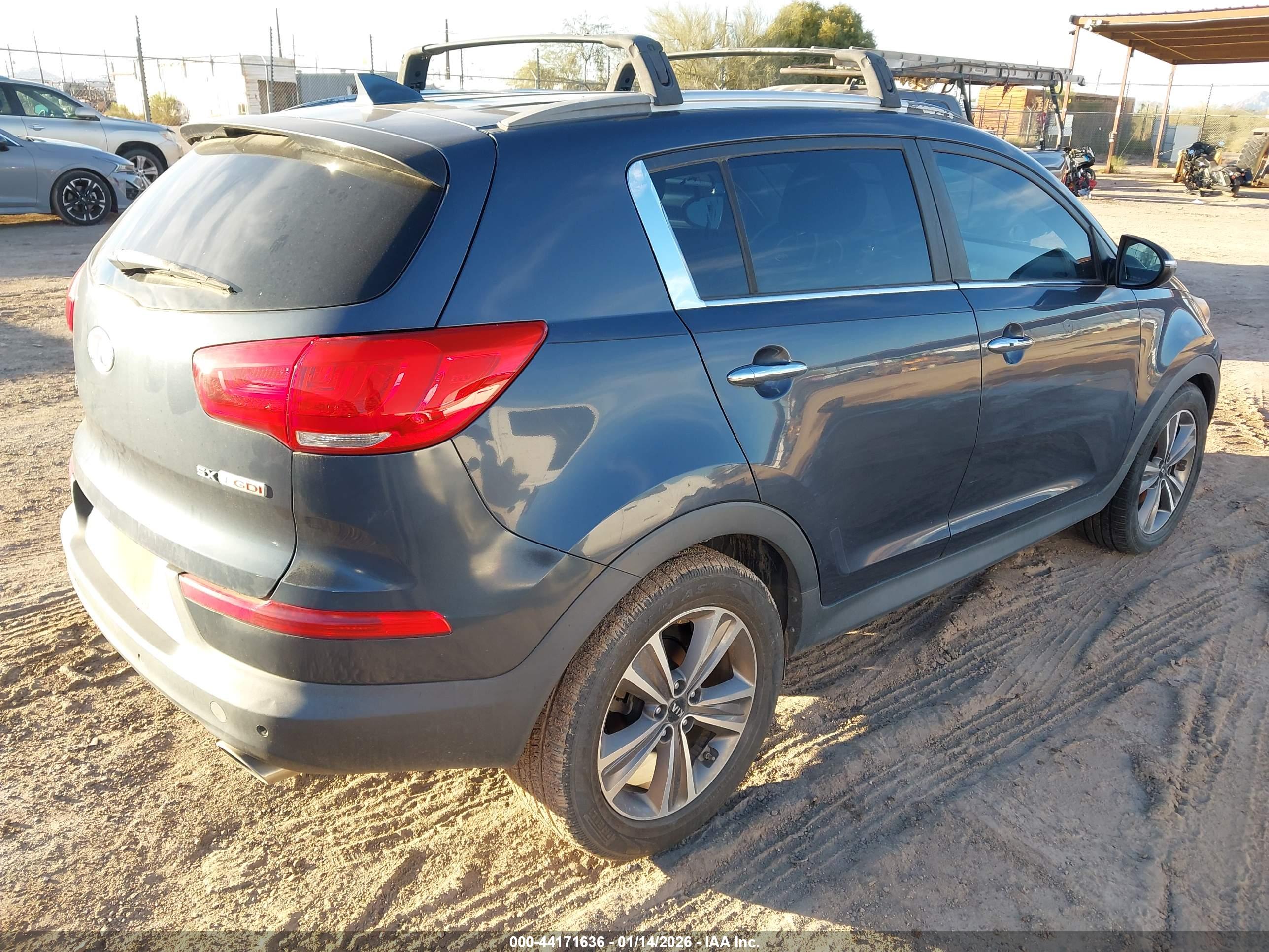 KIA SPORTAGE image 4